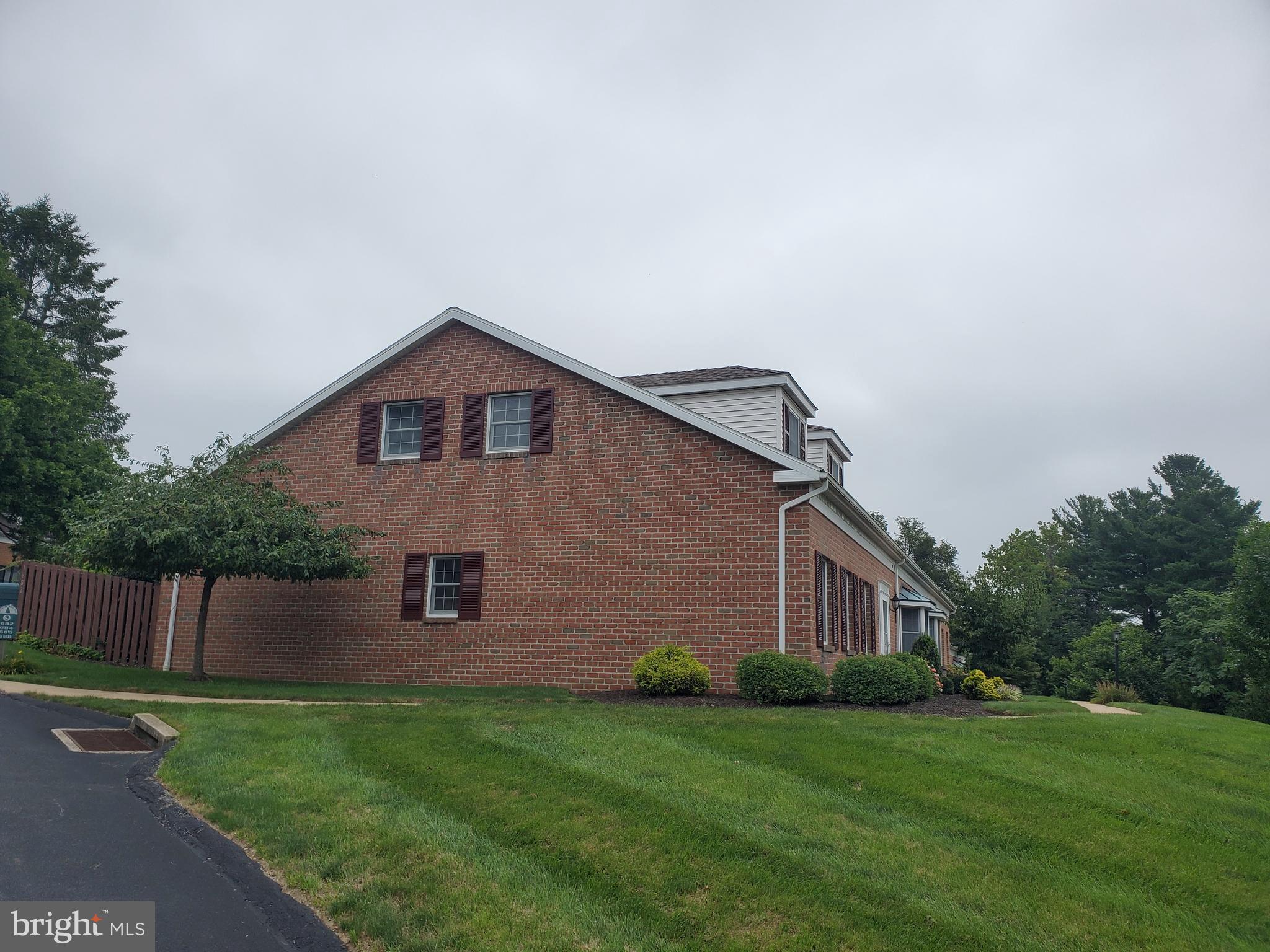 WYNTRE BROOKE - Residential