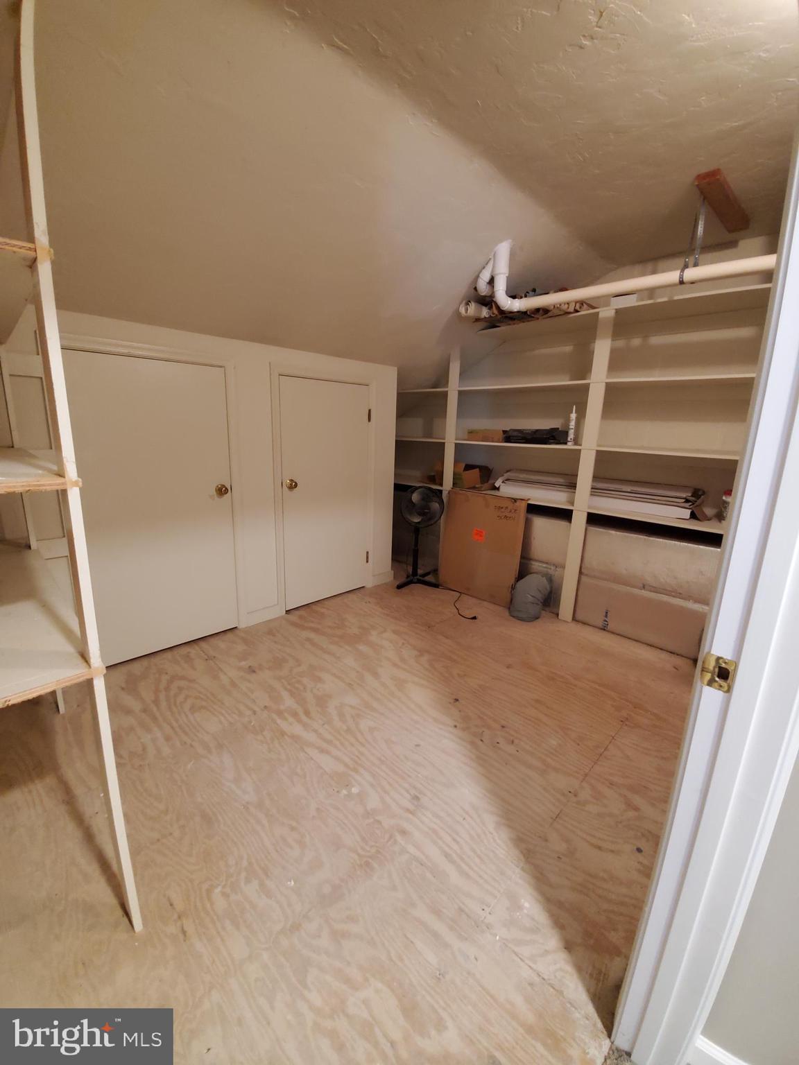 WYNTRE BROOKE - Residential