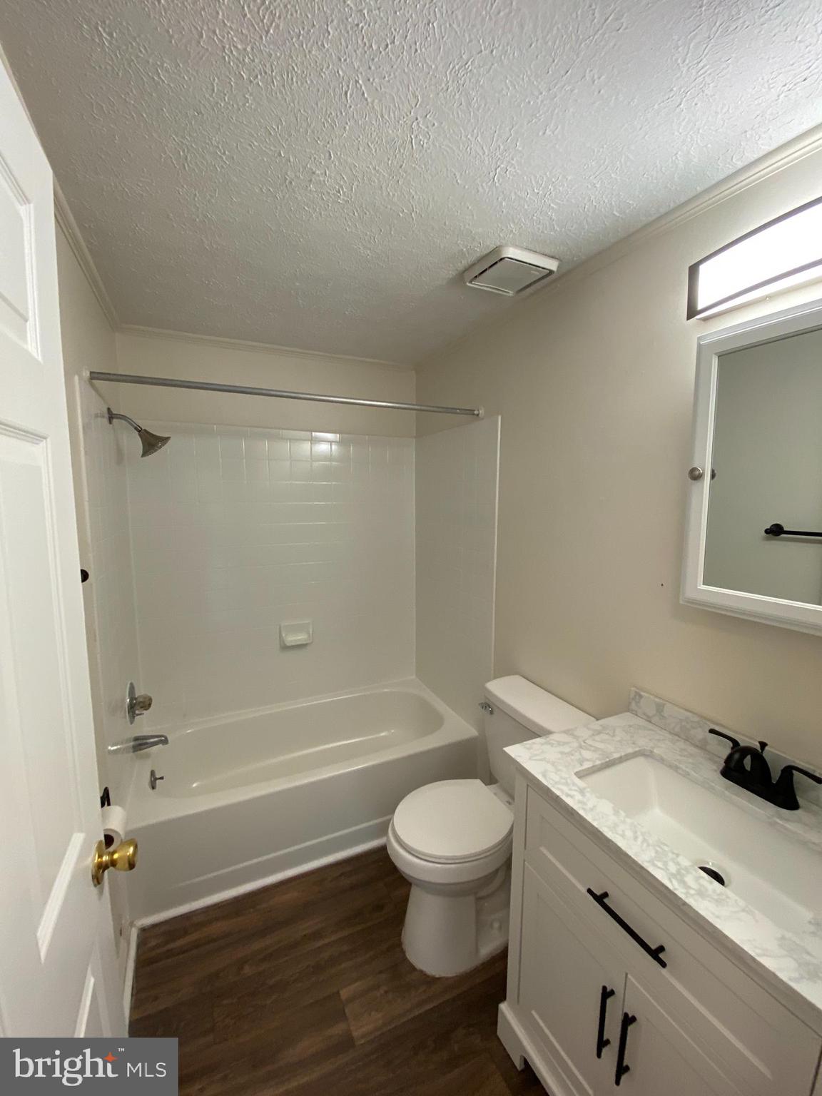 SHANNONDALE - Residential Lease