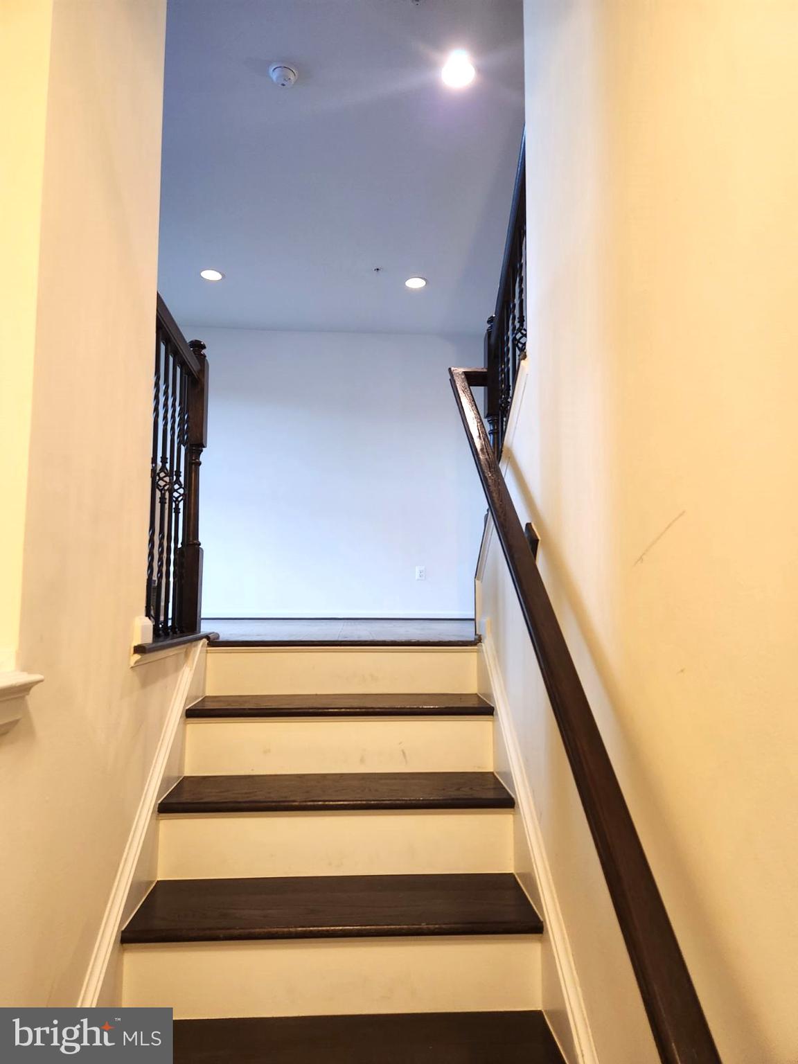 GLENN DALE - Residential