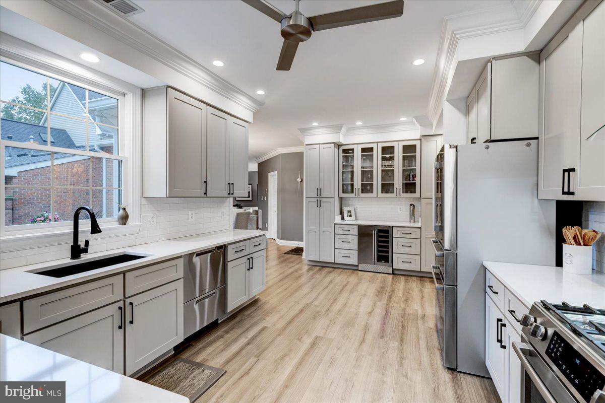 RIVER CREEK - Residential