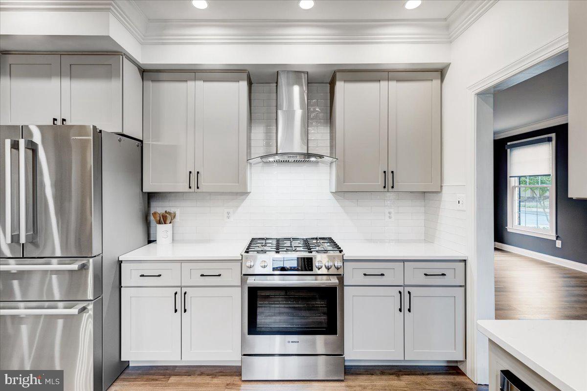 RIVER CREEK - Residential