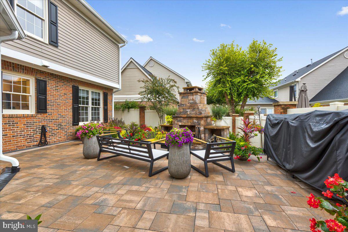 RIVER CREEK - Residential