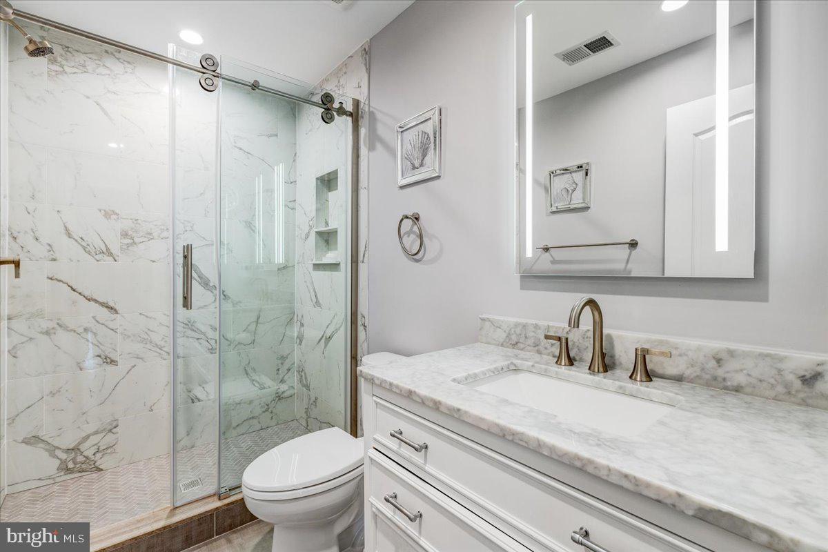 RIVER CREEK - Residential