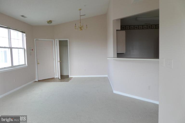 BRISTOL PARK - Residential Lease