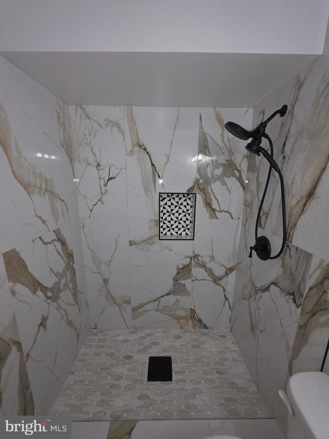 BIRCH MANOR - Residential