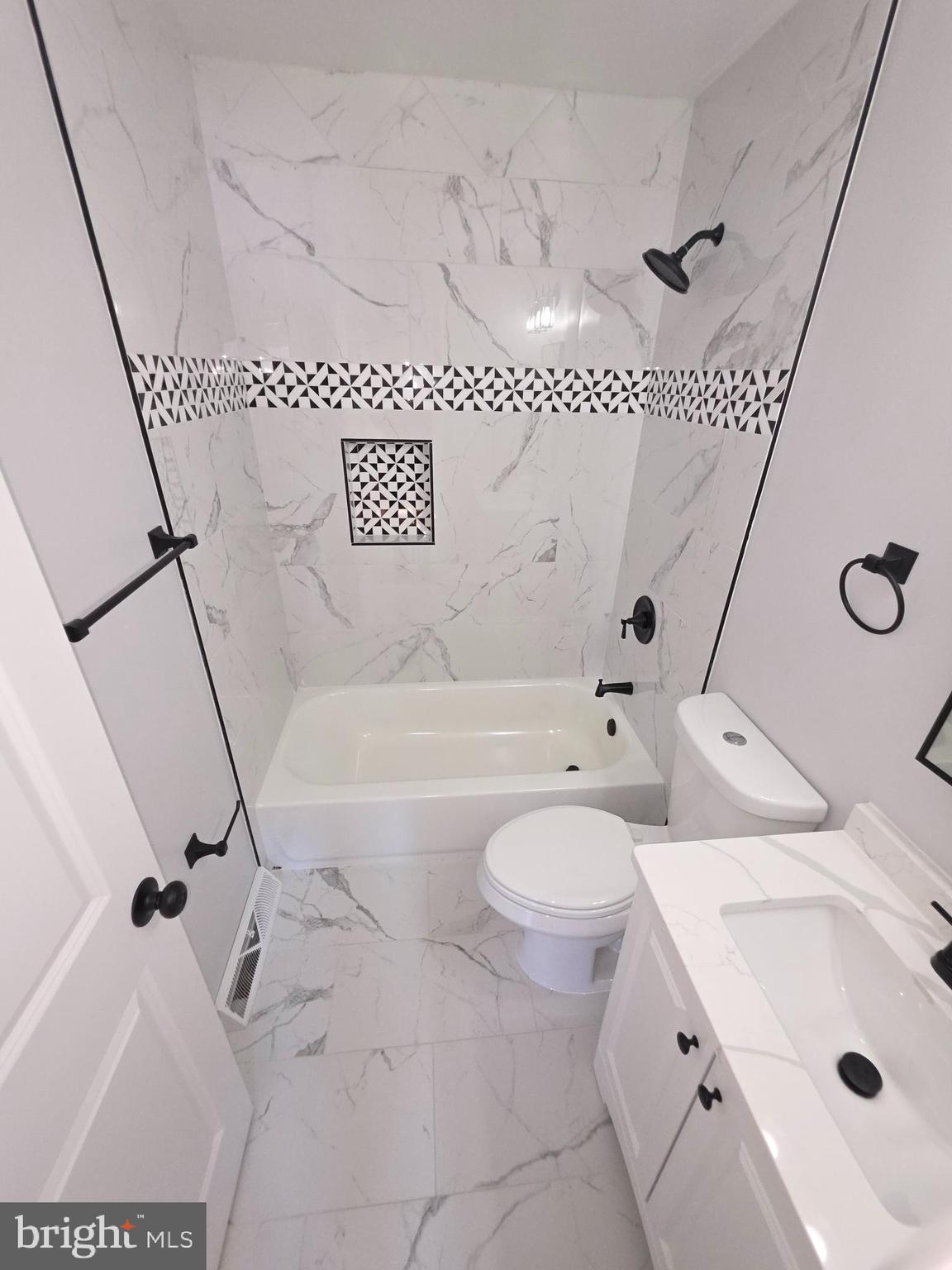 BIRCH MANOR - Residential