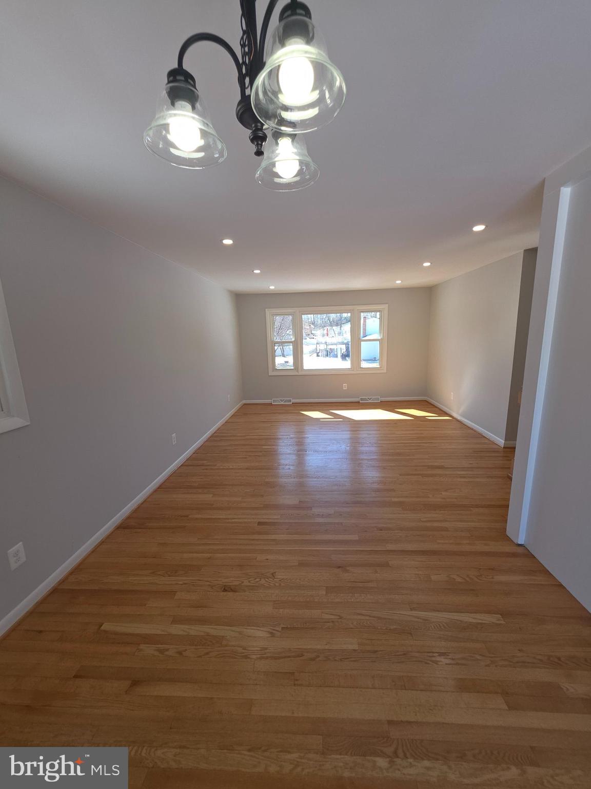 BIRCH MANOR - Residential