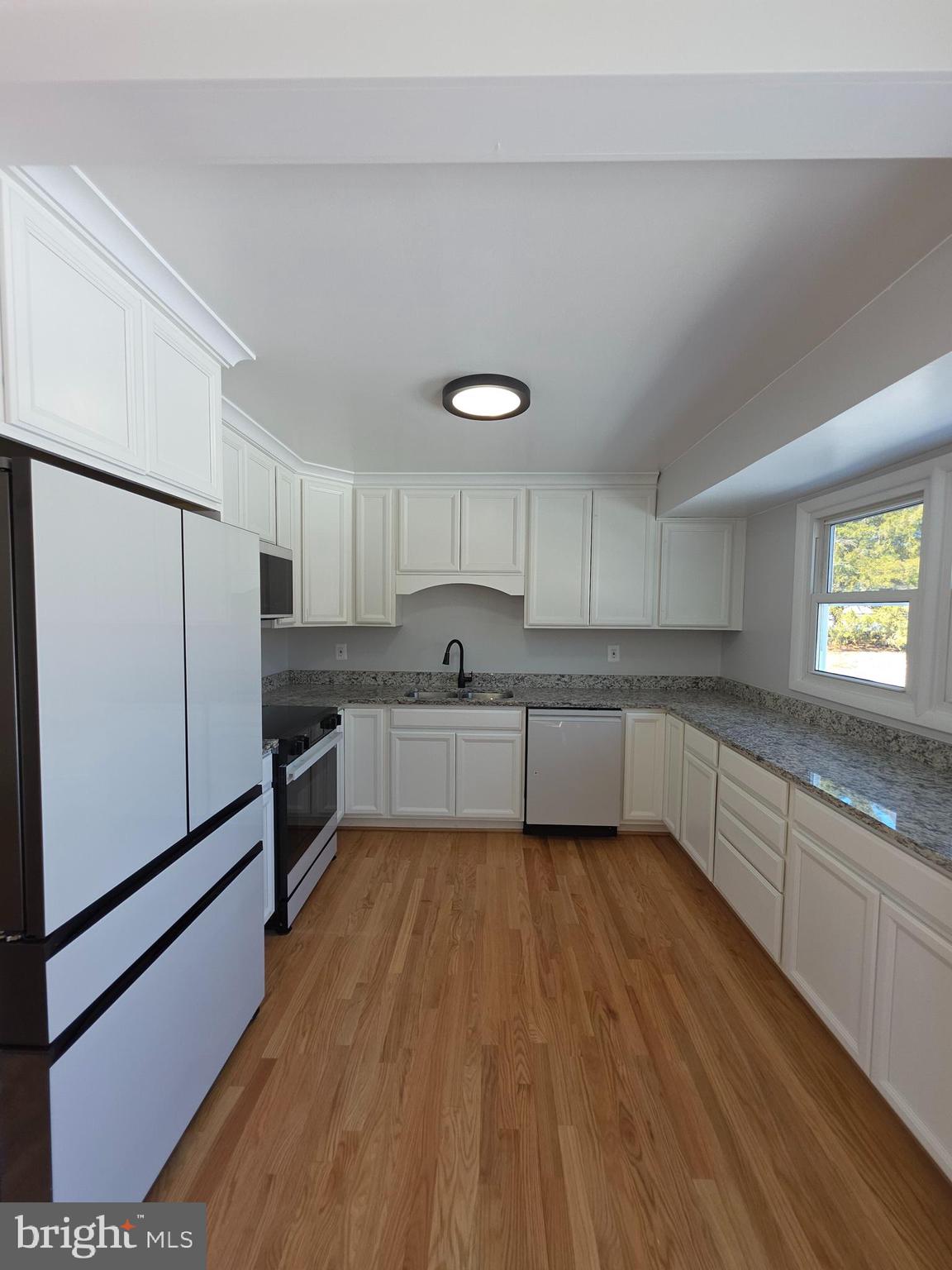 BIRCH MANOR - Residential