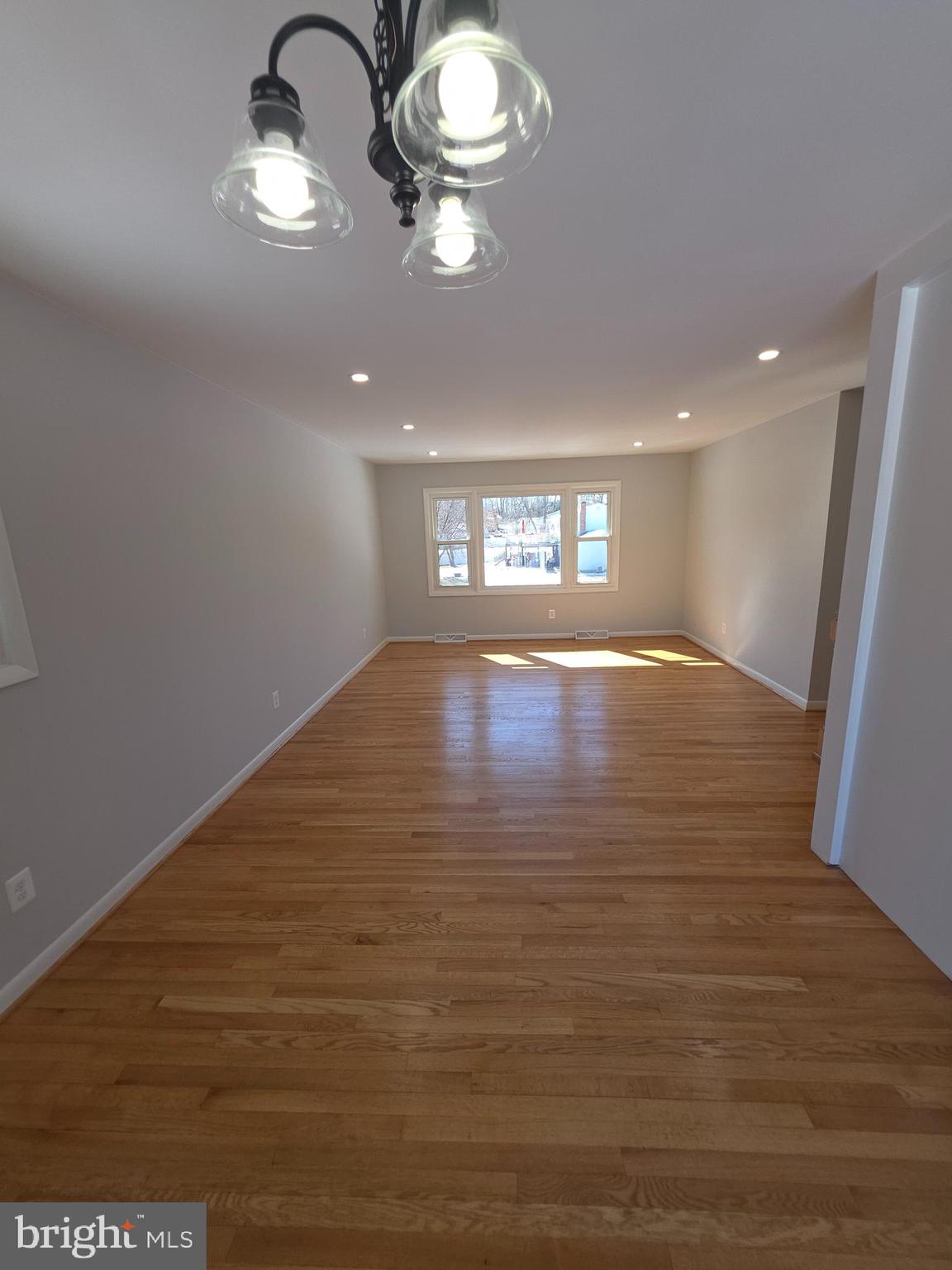 BIRCH MANOR - Residential