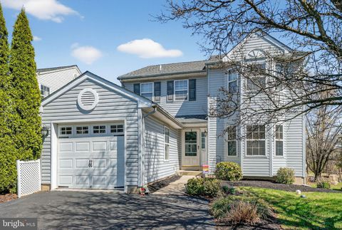 712 QUEEN ROAD COLLEGEVILLE PA 19426