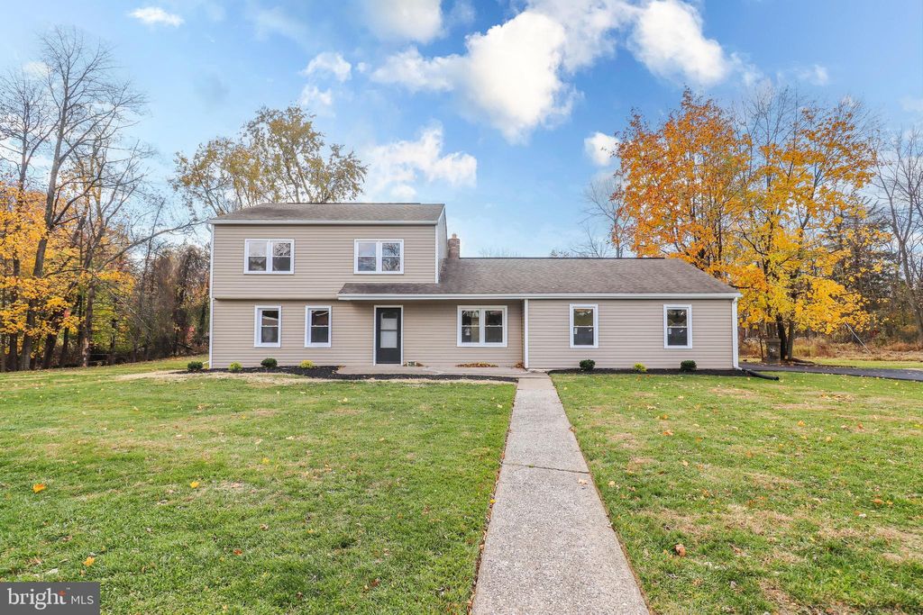 Photo of 2198 Gale Drive, HARRISBURG, PA 17110 (MLS # PADA2051482)