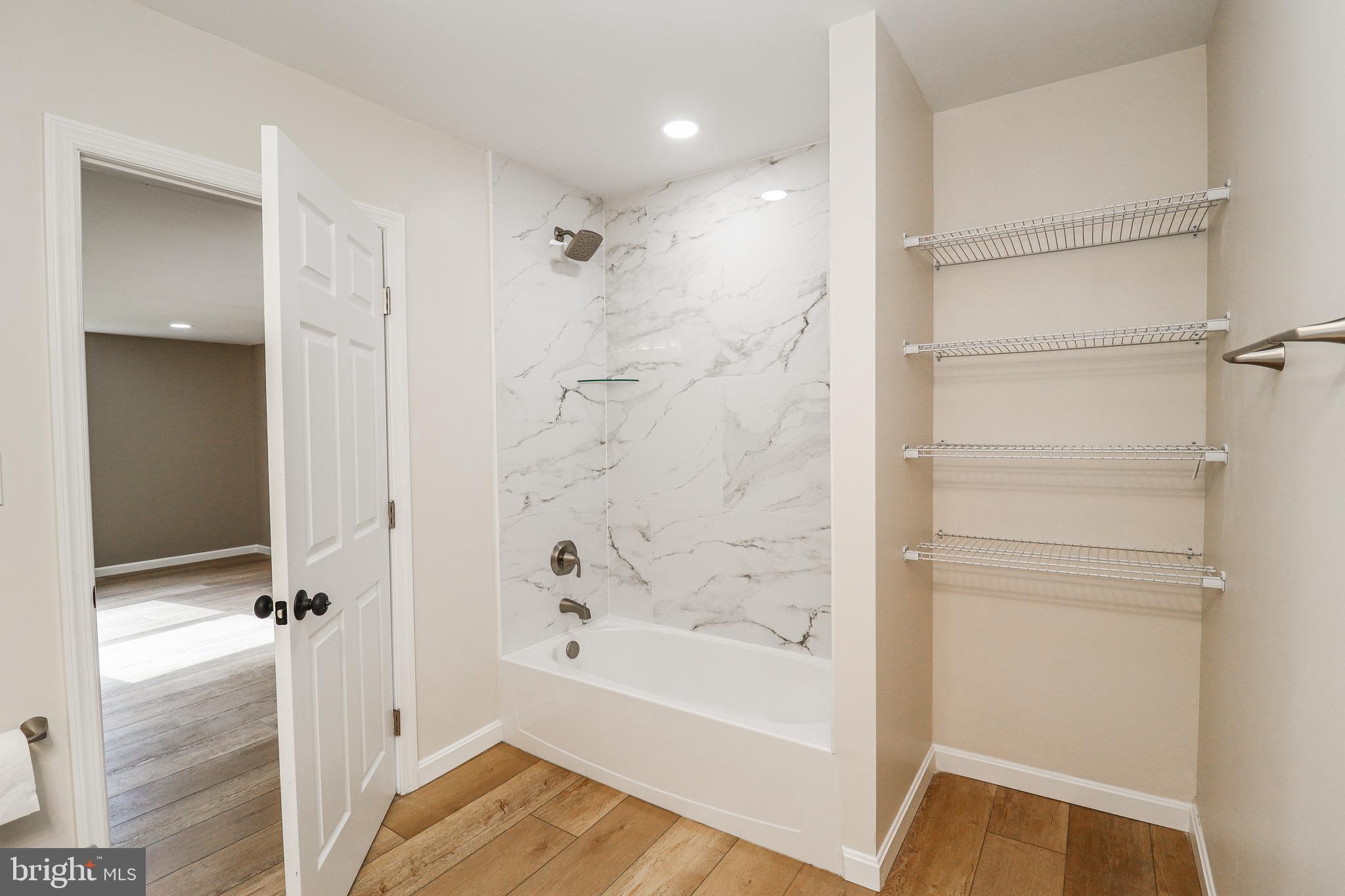 LINGLESTOWN - Residential