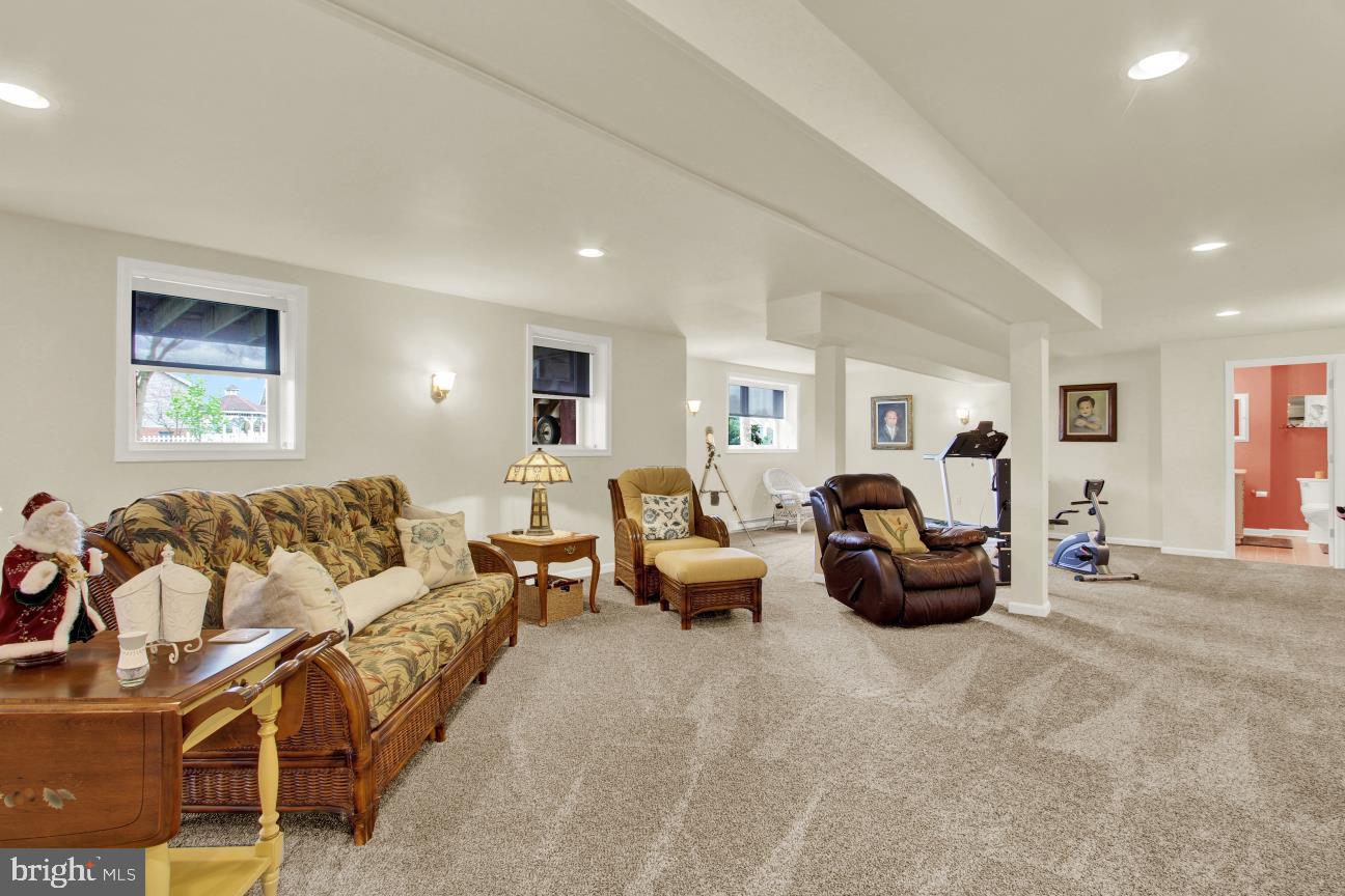 FAIRWAYS AT GREENCASTLE GREENS - Residential