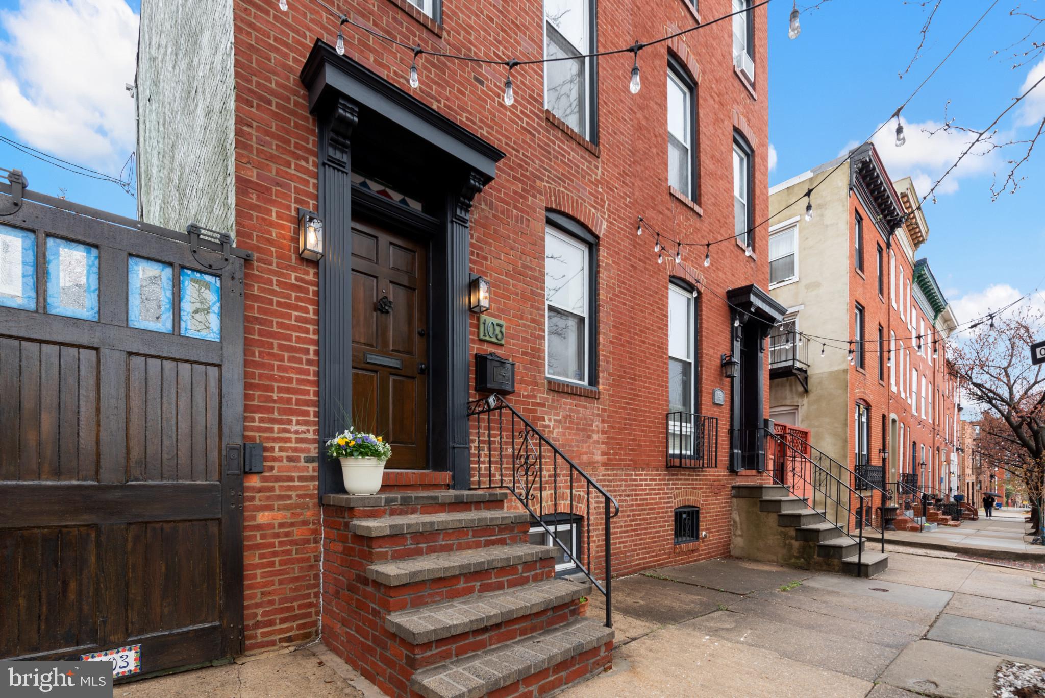 Welcome to 103 S. Collington Ave!
This charming home has been recently refreshed with a brand-new kitchen, fresh paint throughout, new carpet, and beautiful hardwood floors. You'll love the character of the exposed brick and the cozy side yard—perfect for barbecuing—conveniently located right off the kitchen.
The neighborhood has so much to offer! Just one block away, you'll find Patterson Park, along with fantastic dining options like Martha, Charmed Kitchen, and La Barrita.
Inside, the layout is ideal for roommates, with one bedroom and a private bath on both the second and third floors.
Don’t miss your chance to see this beautiful home—it won’t disappoint!