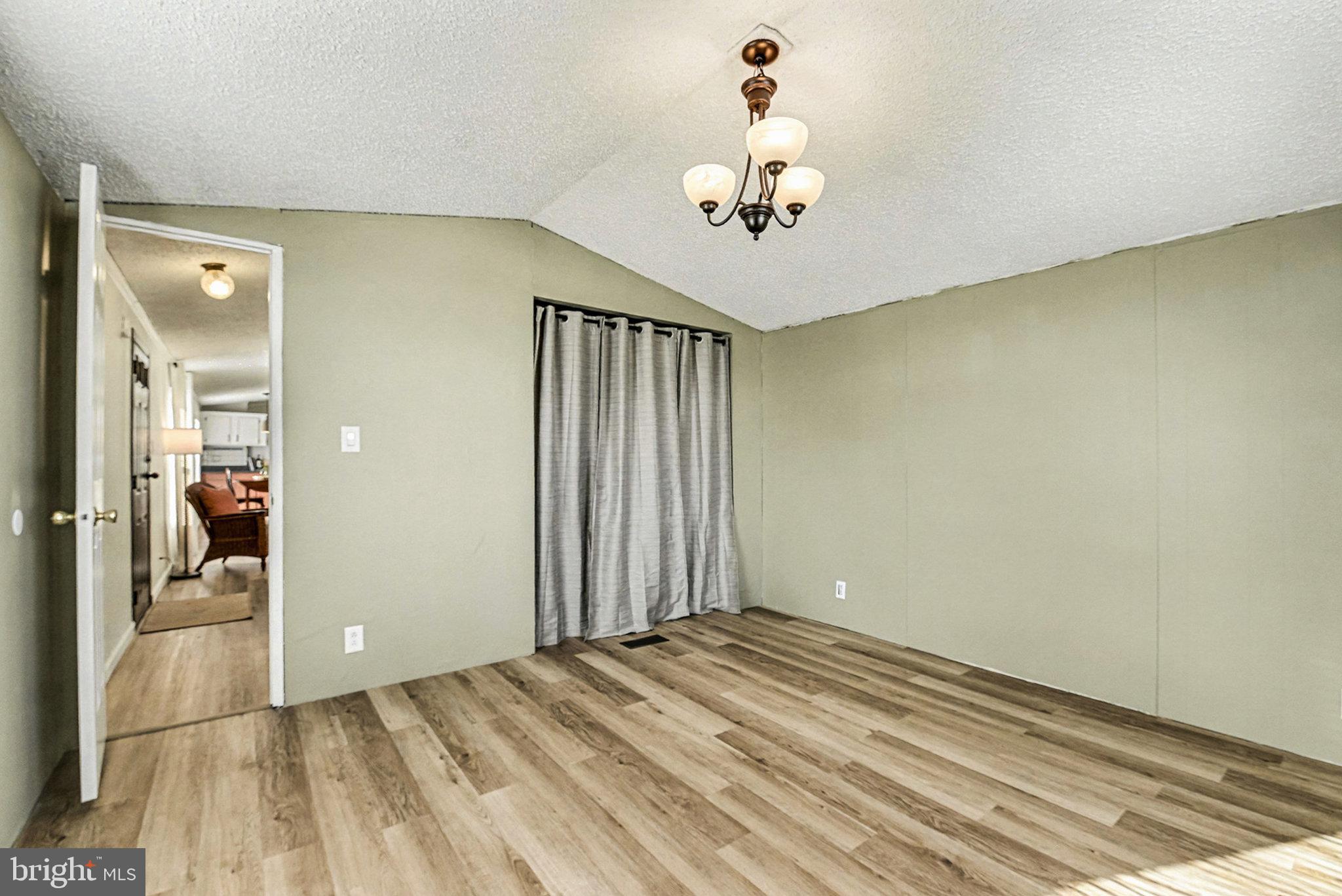 REGENCY SOUTH - Residential