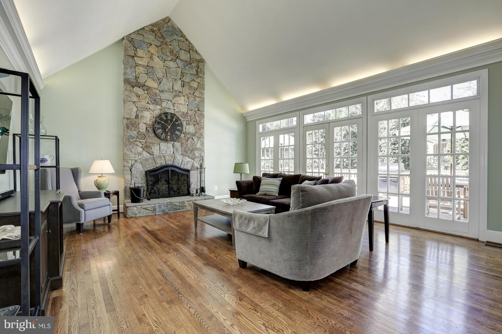 OAKWOOD KNOLLS - Residential