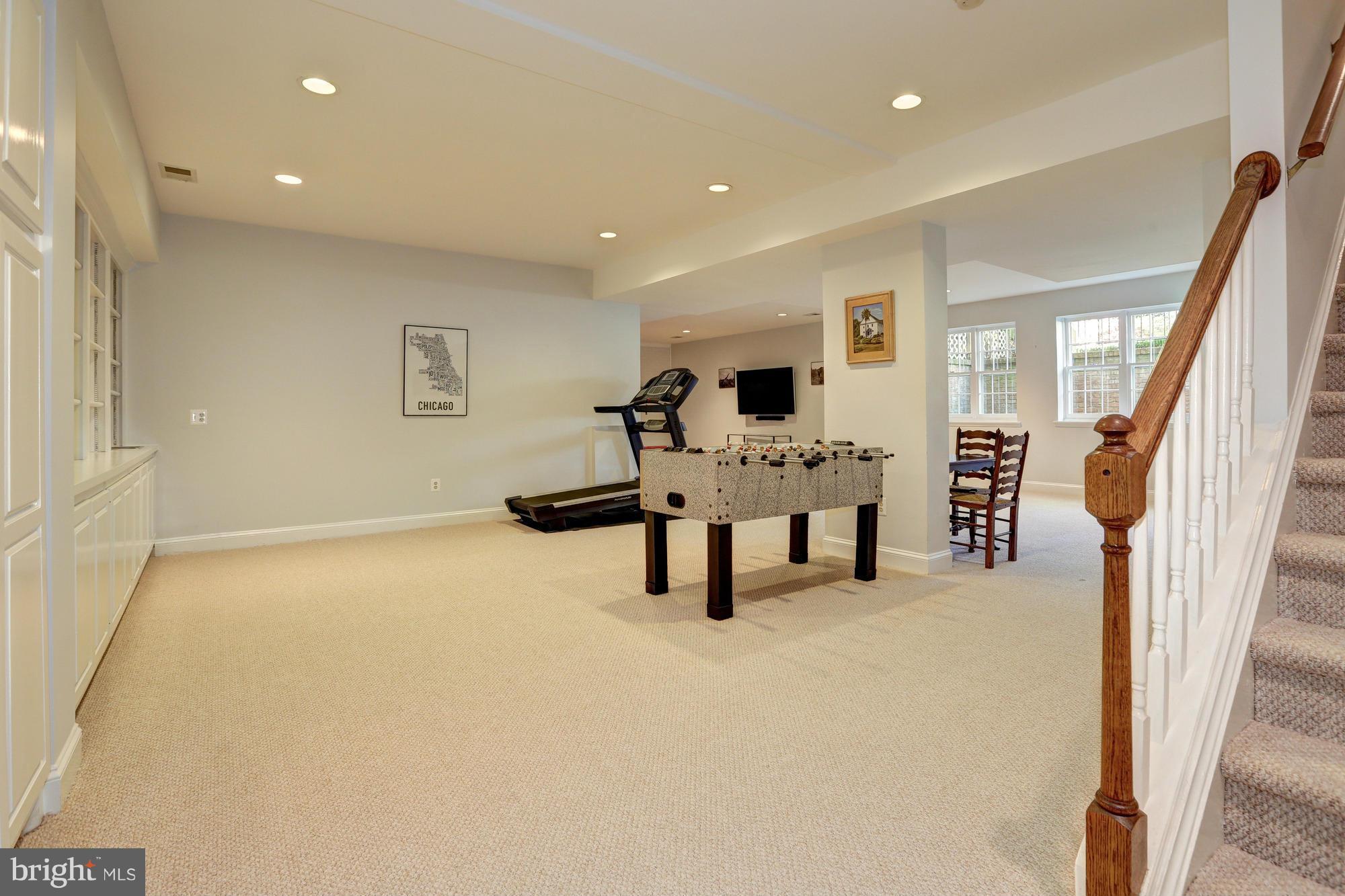 OAKWOOD KNOLLS - Residential