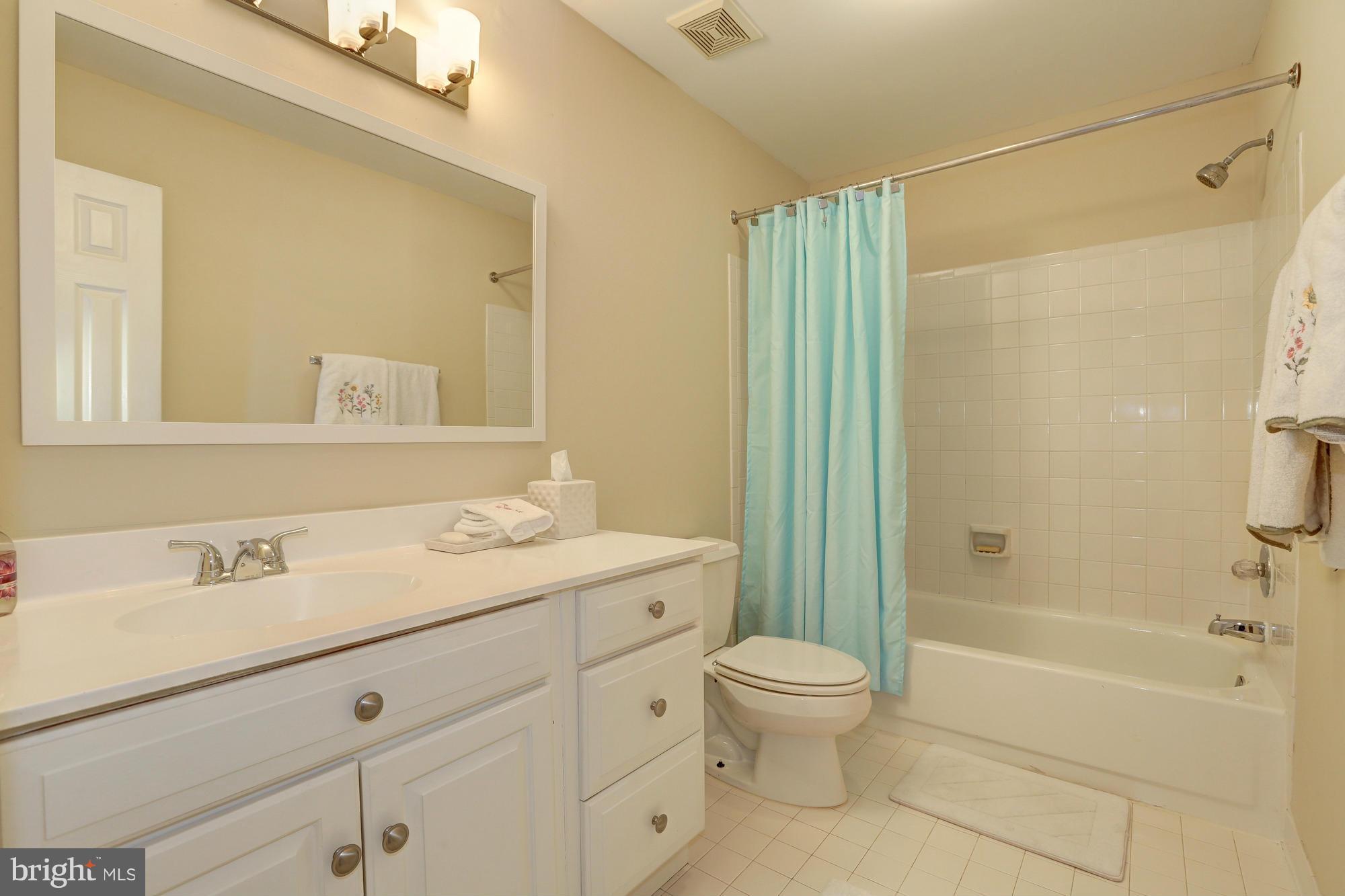 OAKWOOD KNOLLS - Residential