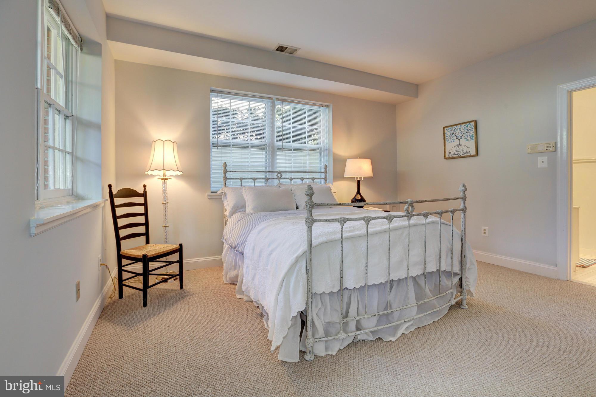 OAKWOOD KNOLLS - Residential