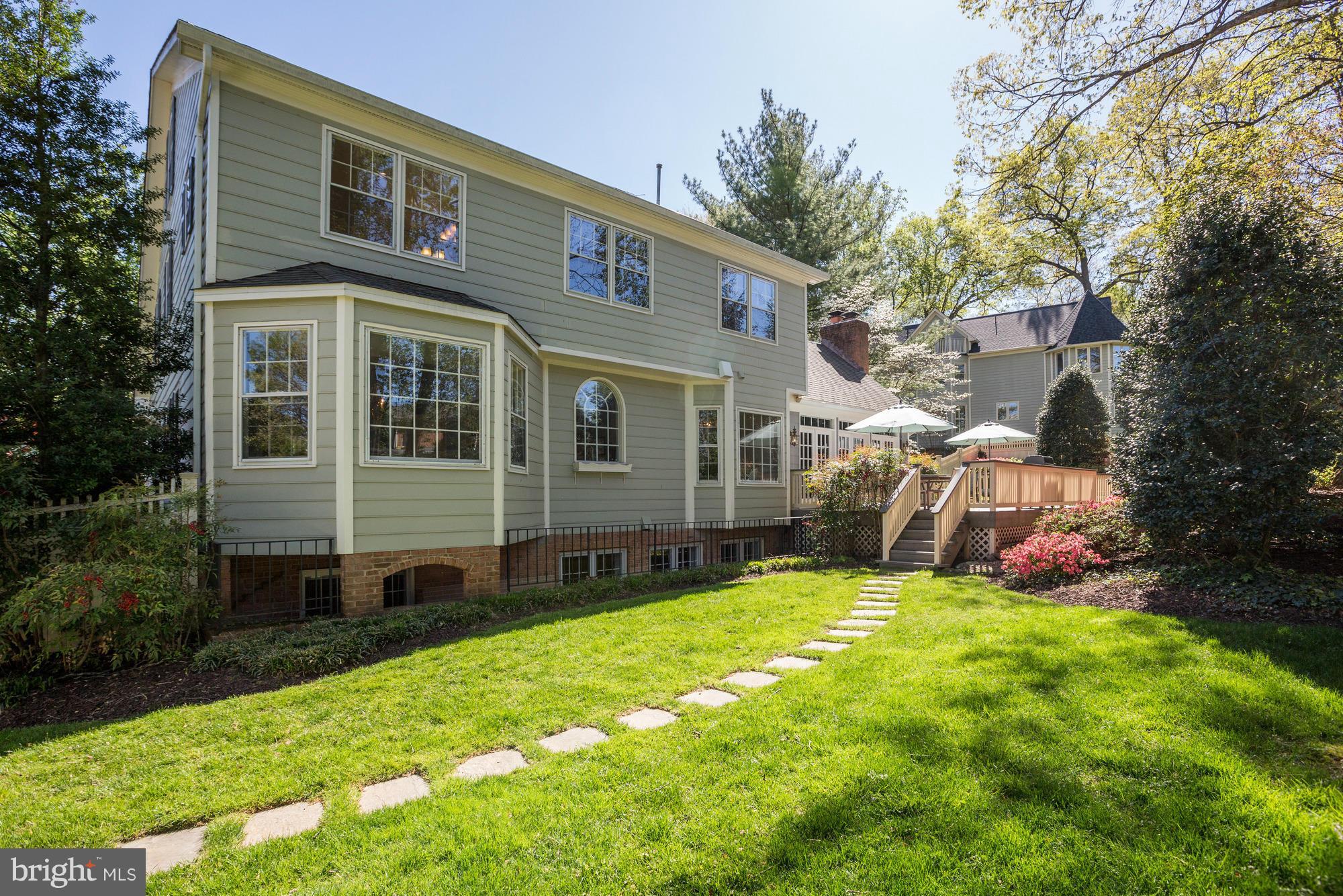 OAKWOOD KNOLLS - Residential