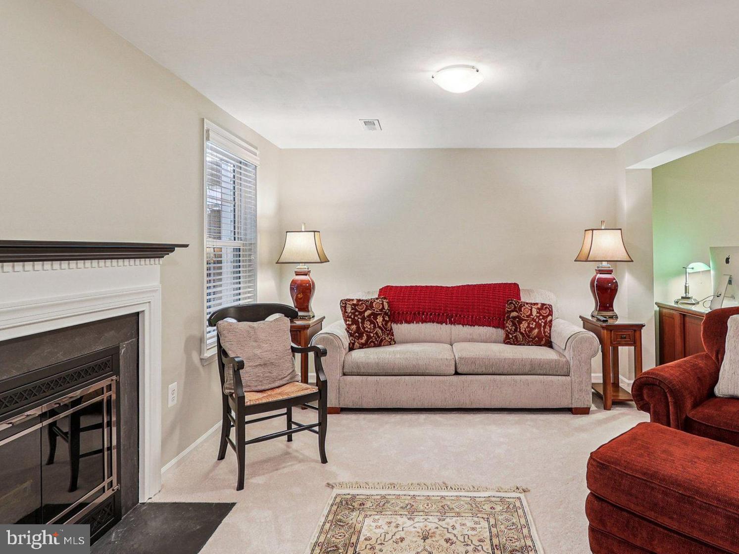 COUNTRYSIDE - Residential