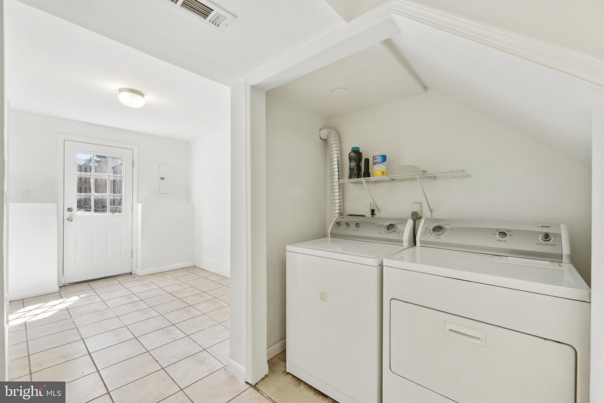 TUDOR OAKS - Residential