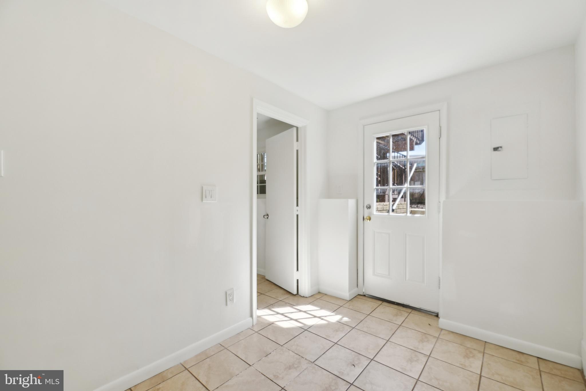 TUDOR OAKS - Residential