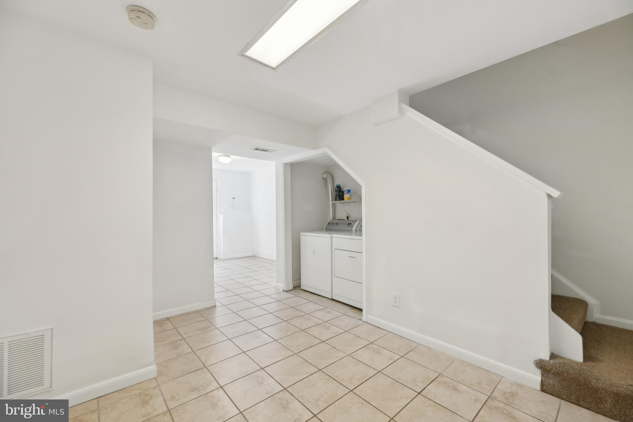 TUDOR OAKS - Residential