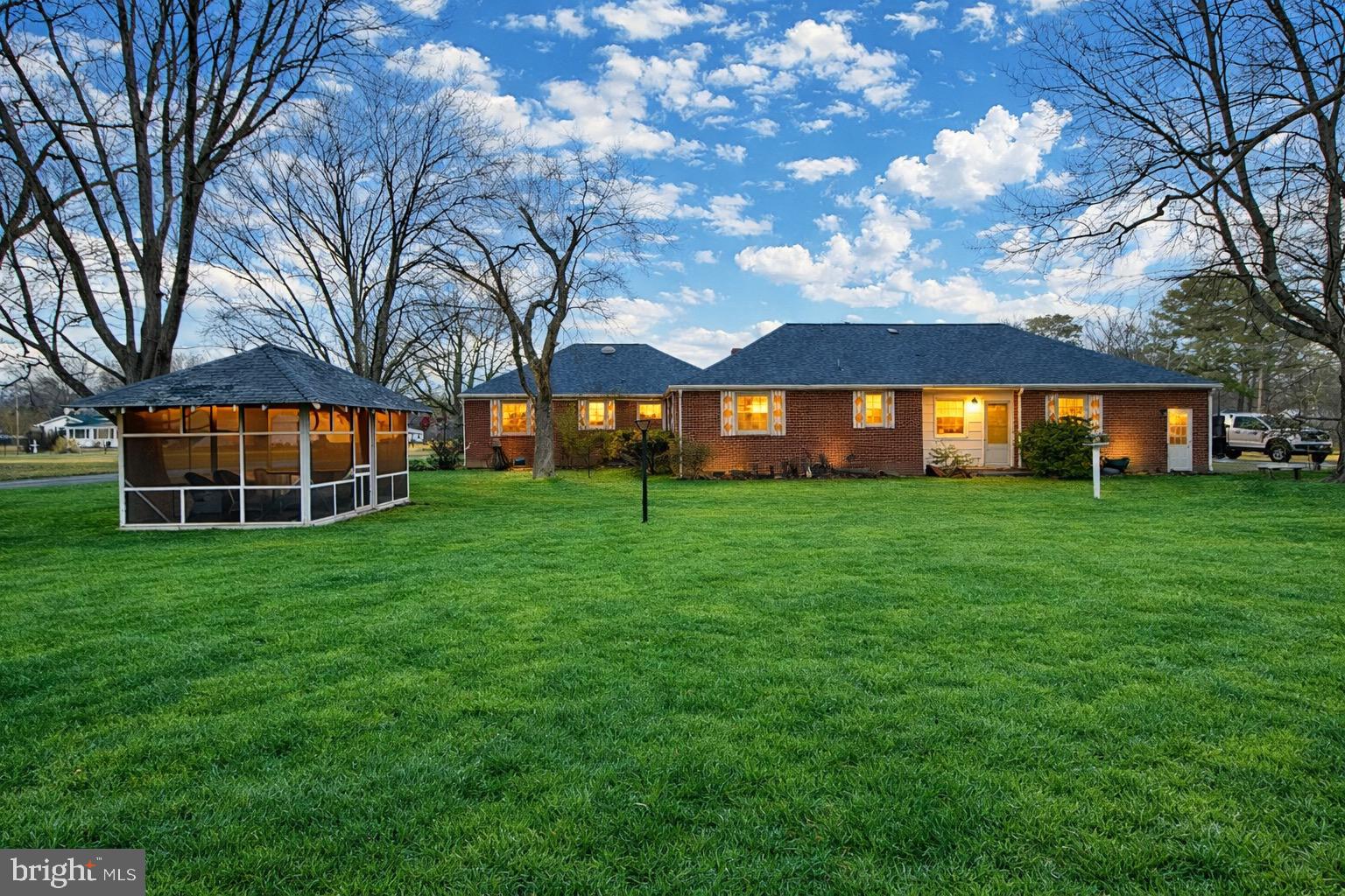 ST CLEMENTS SHORES - Residential