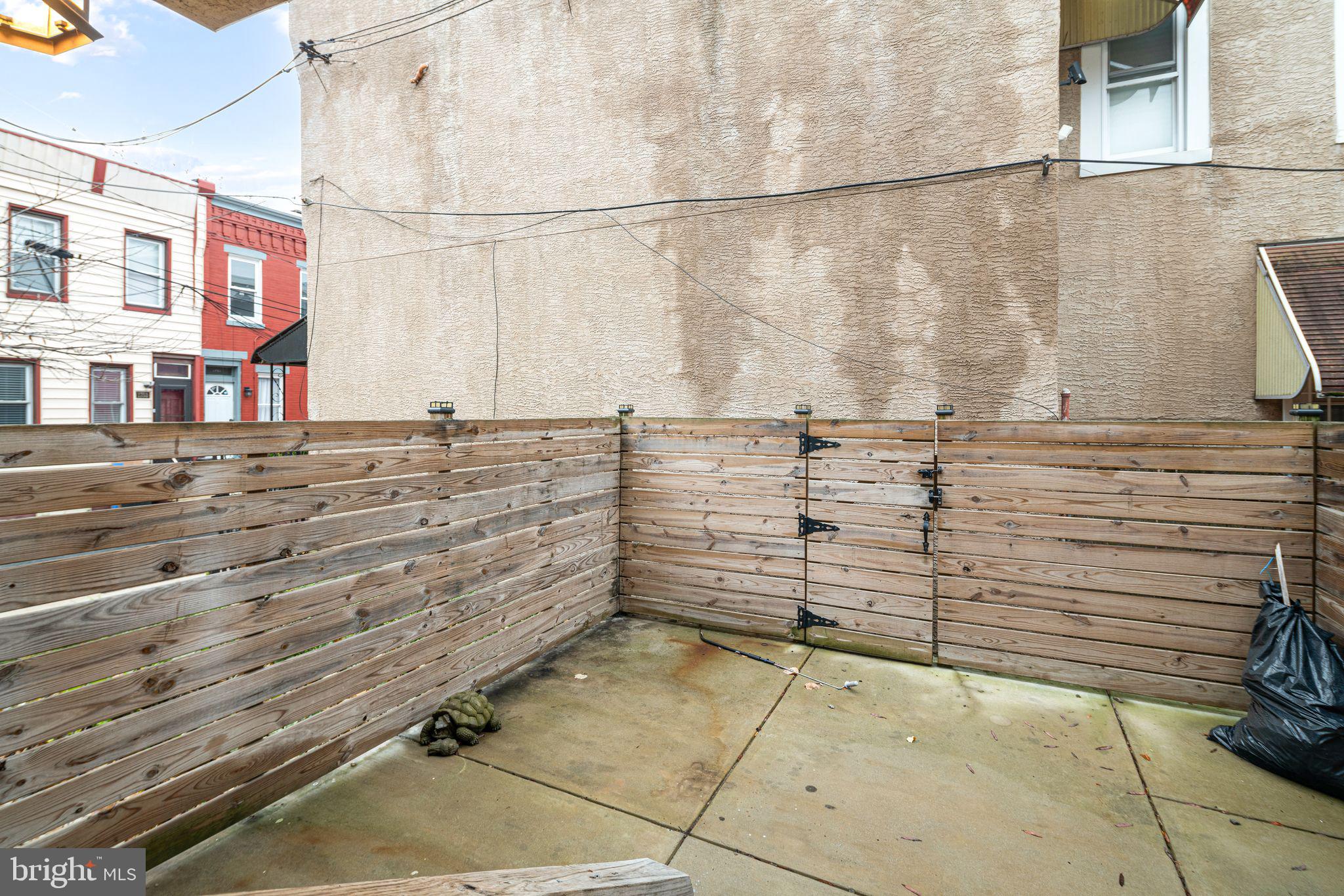 SHARSWOOD - Residential