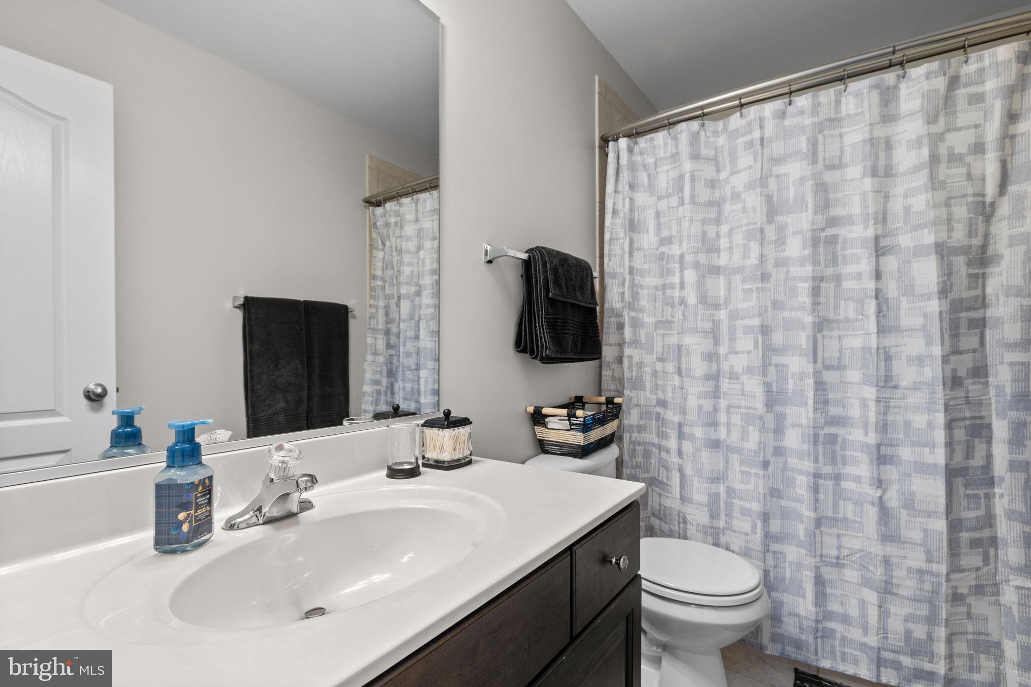 MARKET CENTER CONDOMINIUM - Residential