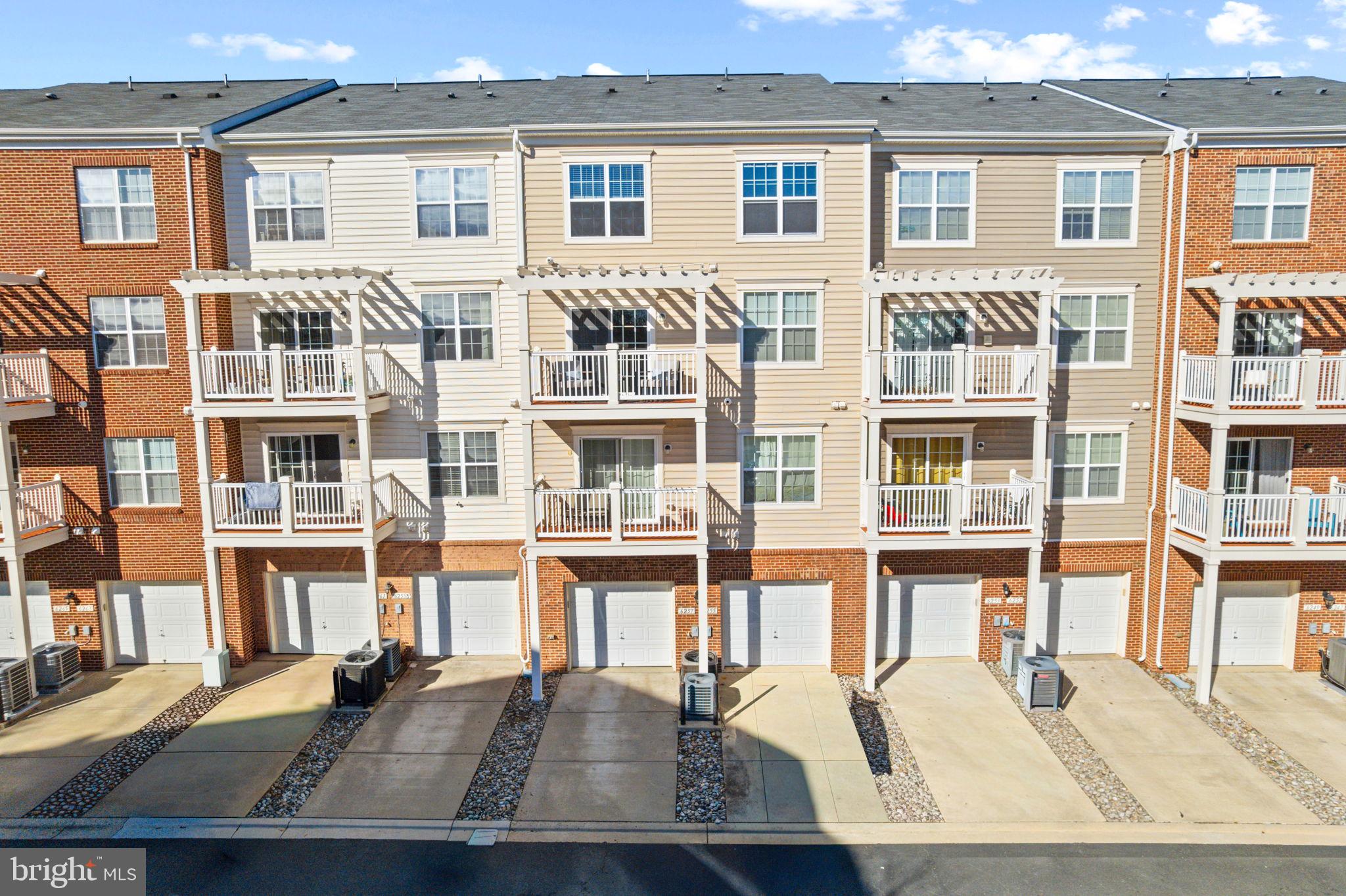 MARKET CENTER CONDOMINIUM - Residential