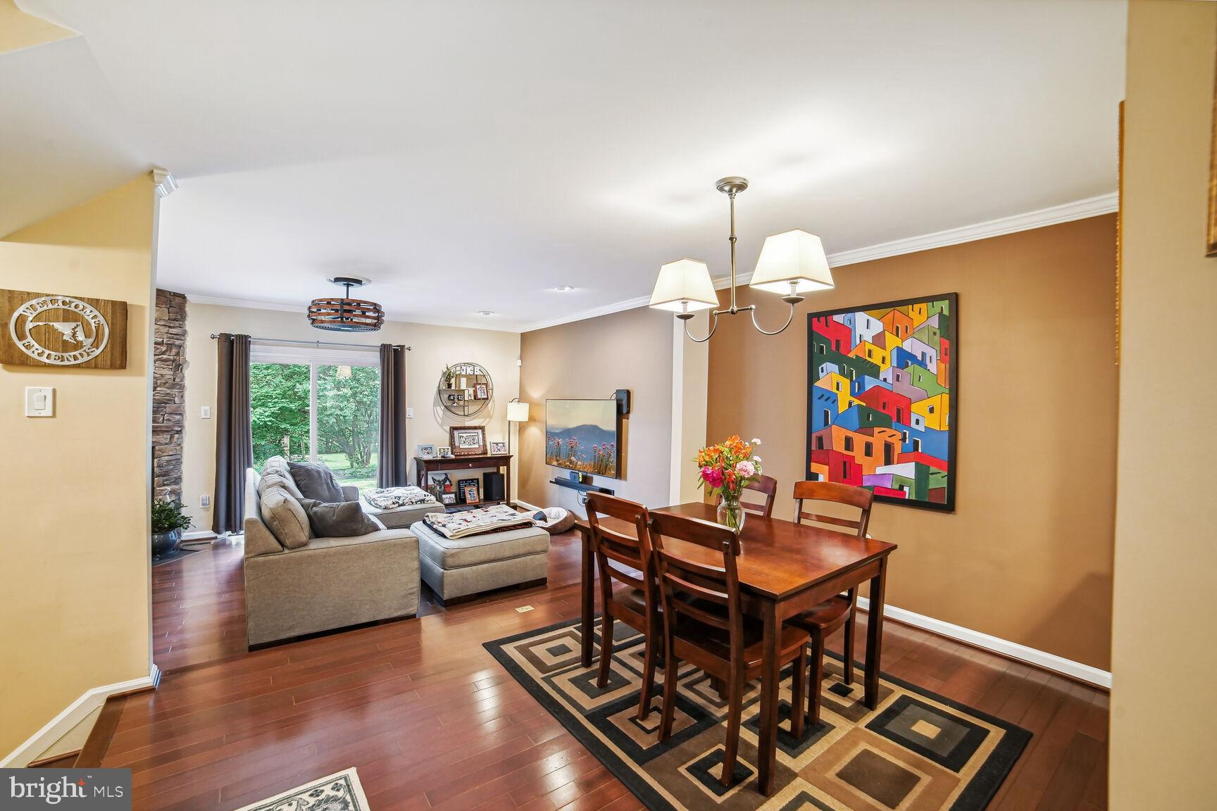 SILVER SPRING CNTRY CLUB - Residential Lease