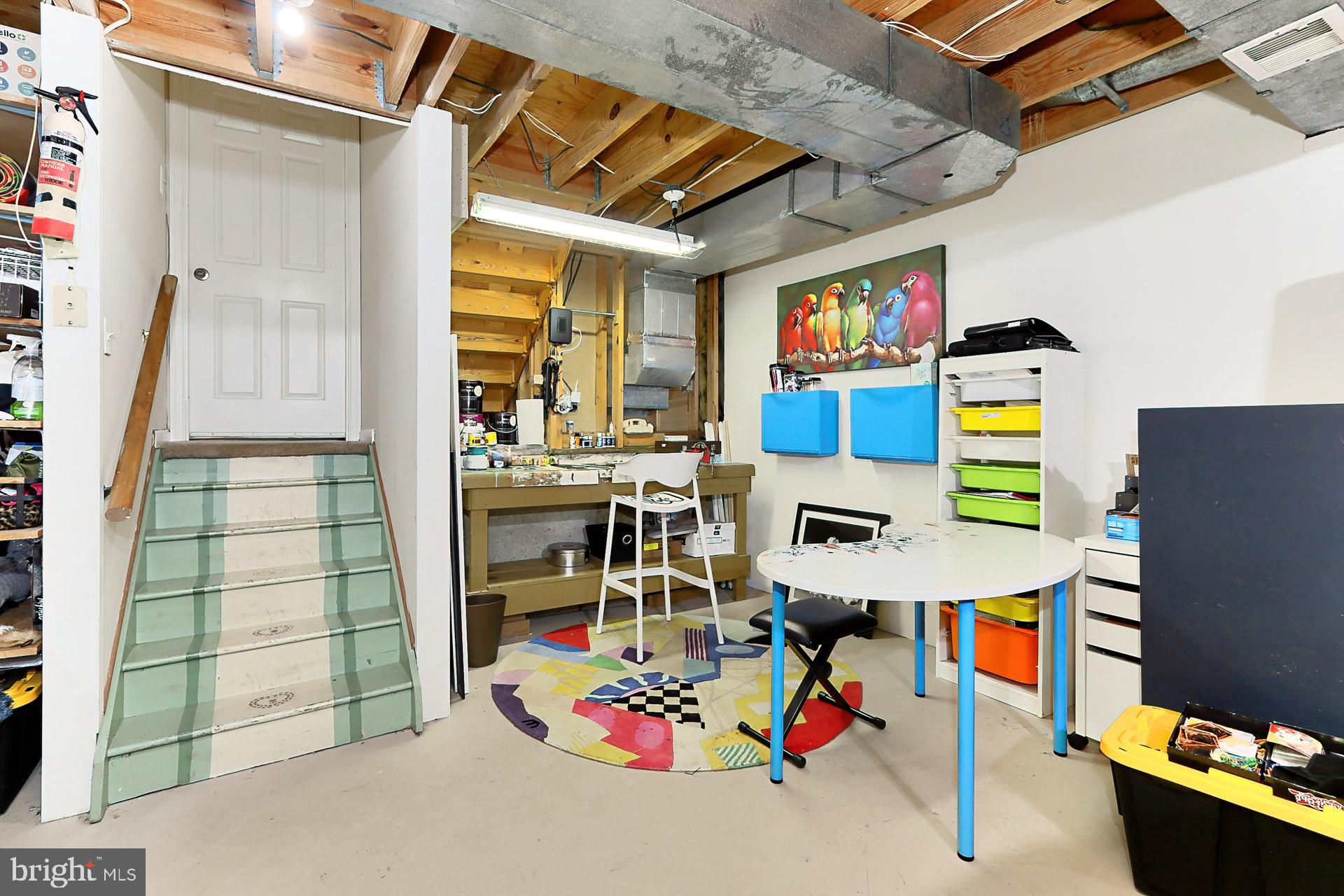 FAIRFAX STATION - Residential