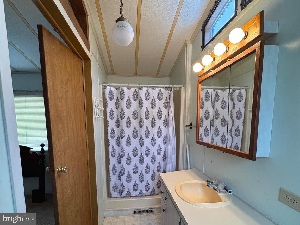 OAK ORCHARD WEST - Residential