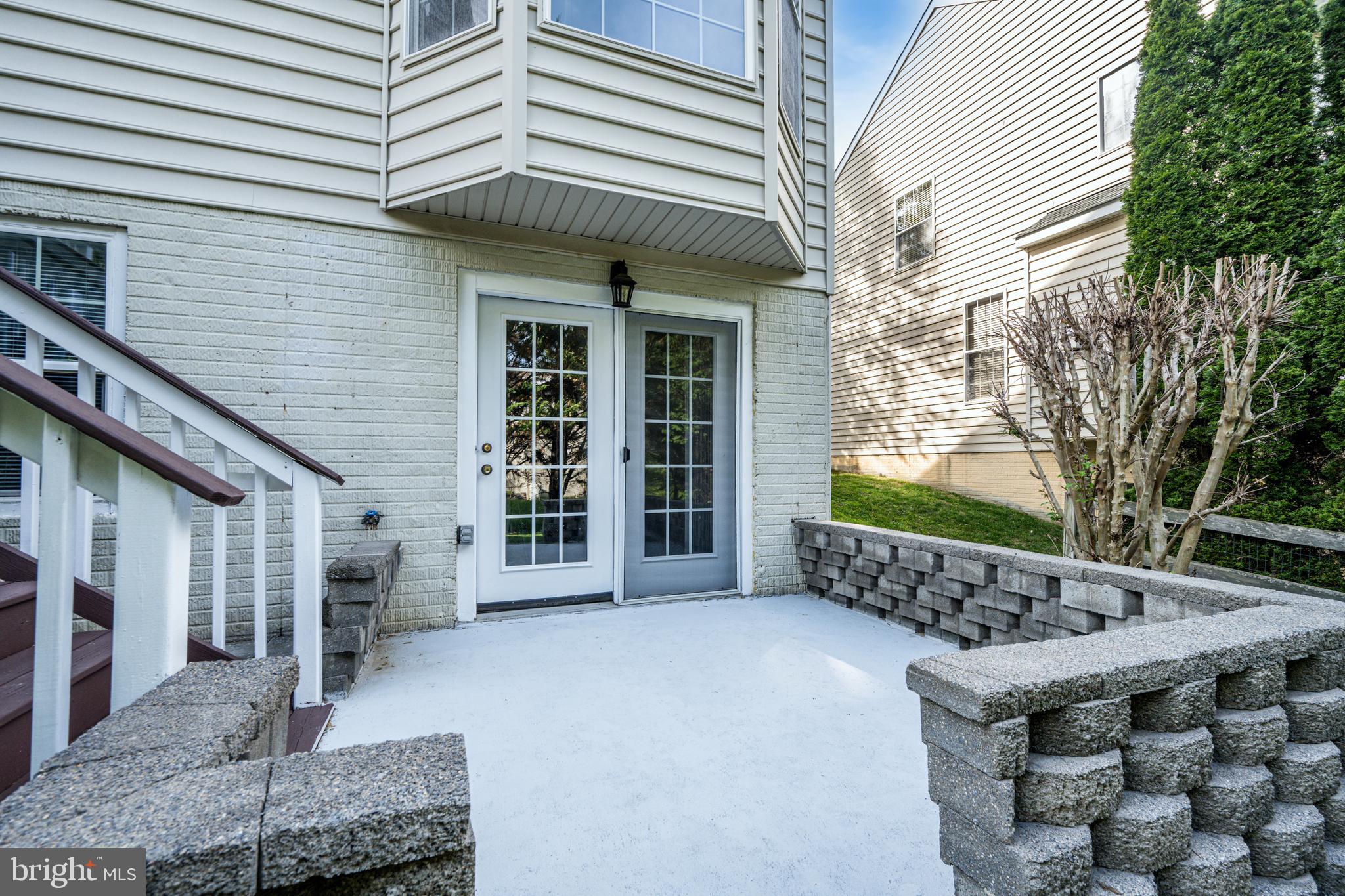 HOLLIFIELD ESTATES - Residential