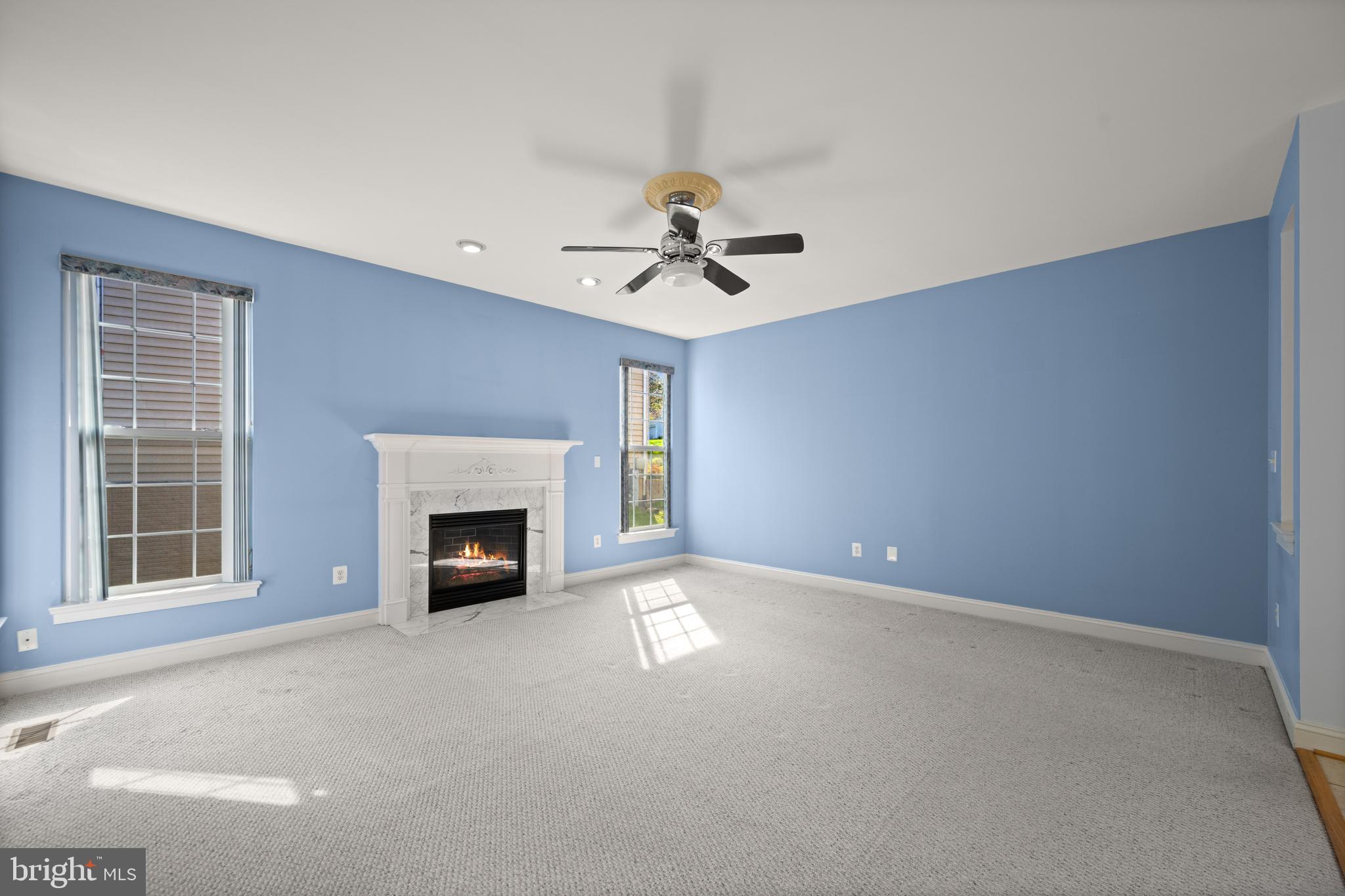 HOLLIFIELD ESTATES - Residential