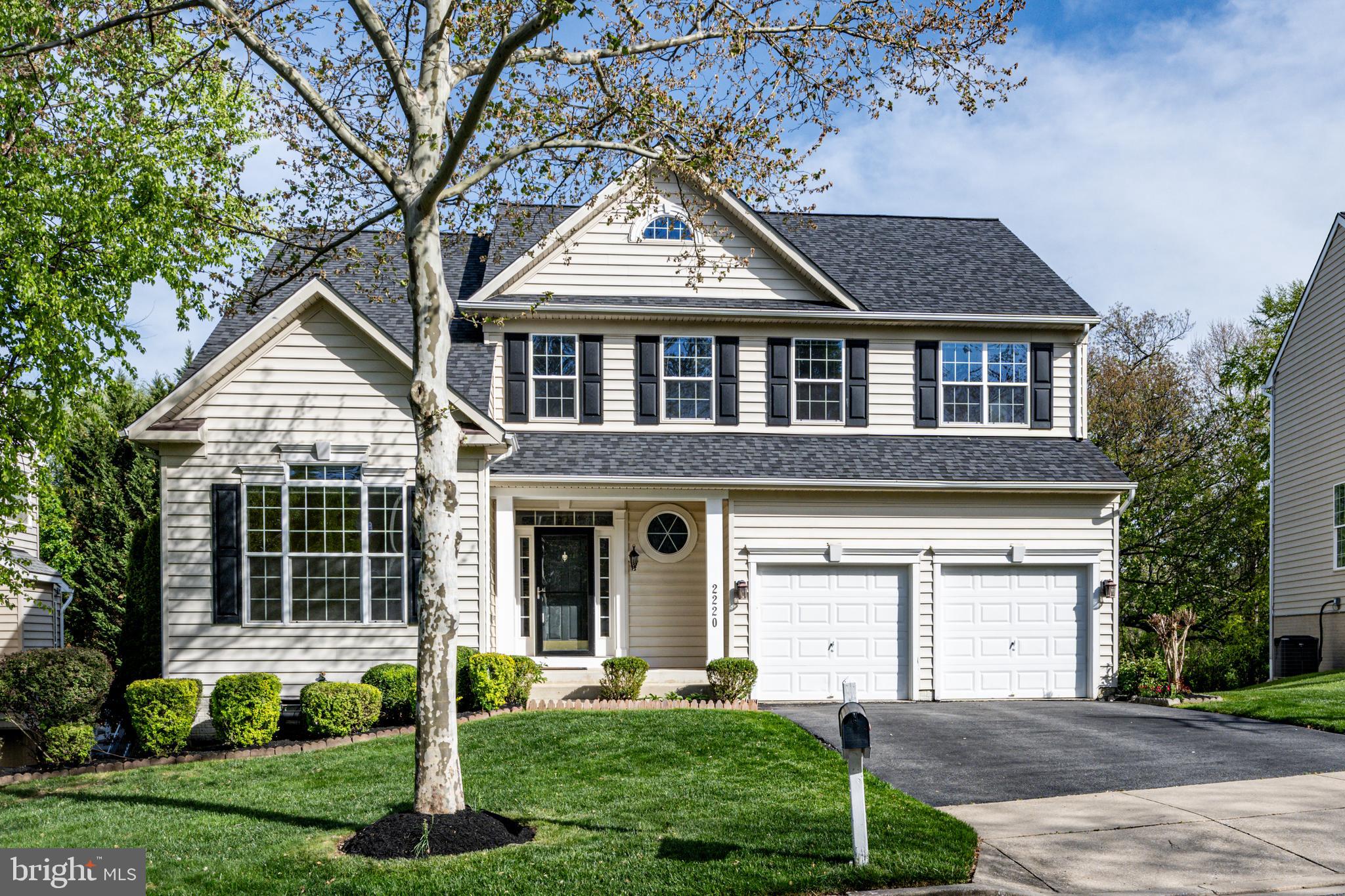HOLLIFIELD ESTATES - Residential