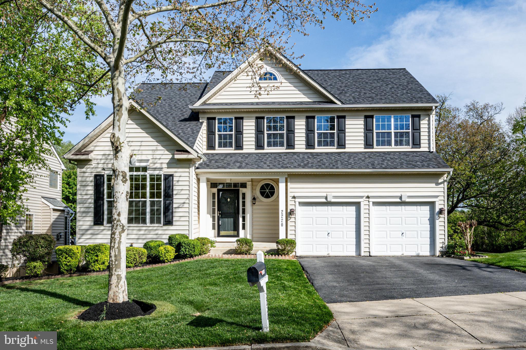 HOLLIFIELD ESTATES - Residential
