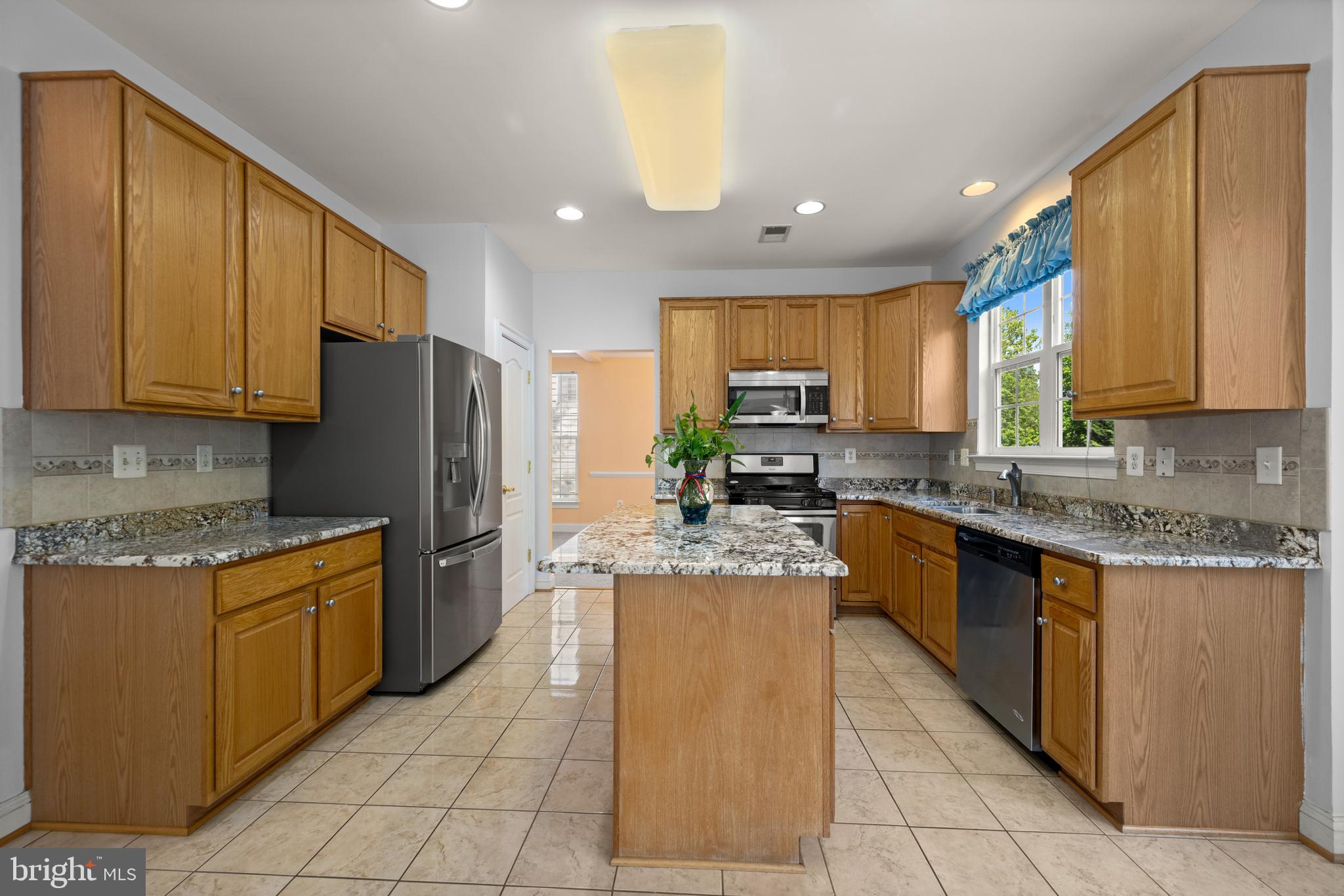 HOLLIFIELD ESTATES - Residential