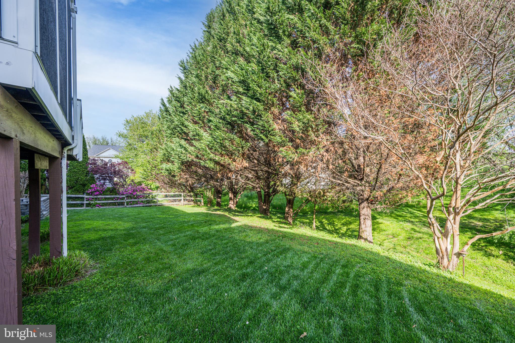 HOLLIFIELD ESTATES - Residential