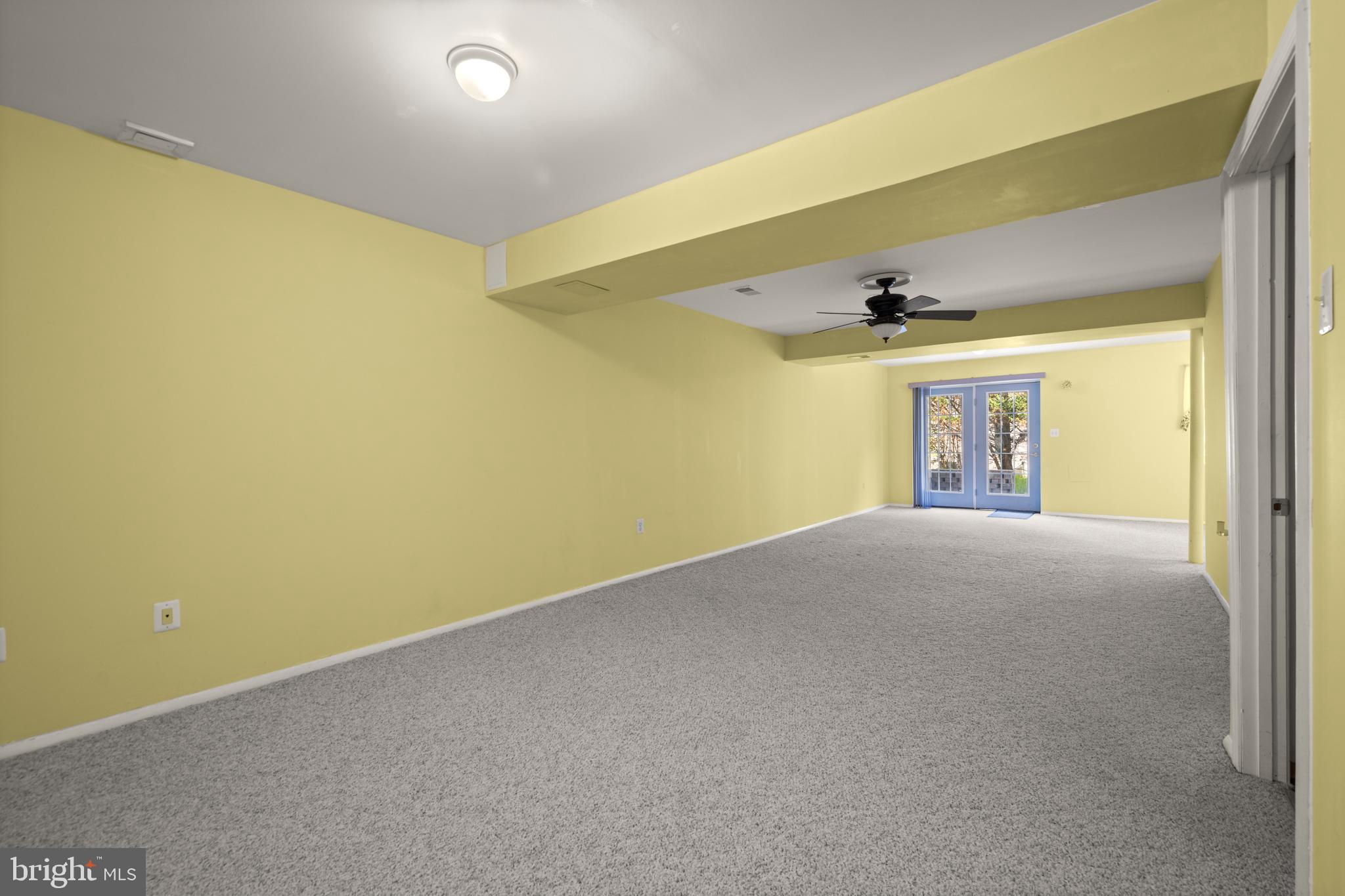 HOLLIFIELD ESTATES - Residential