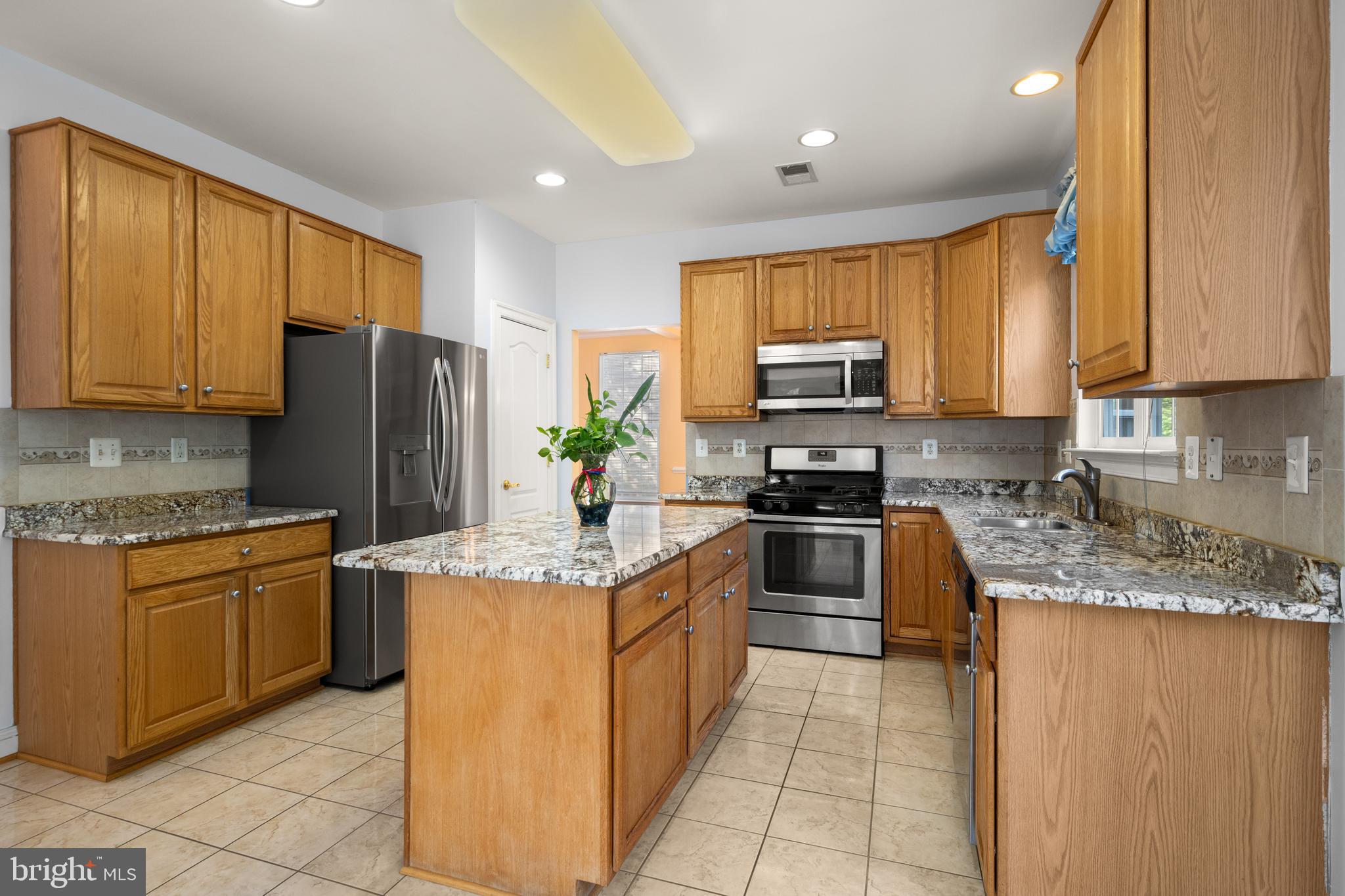 HOLLIFIELD ESTATES - Residential