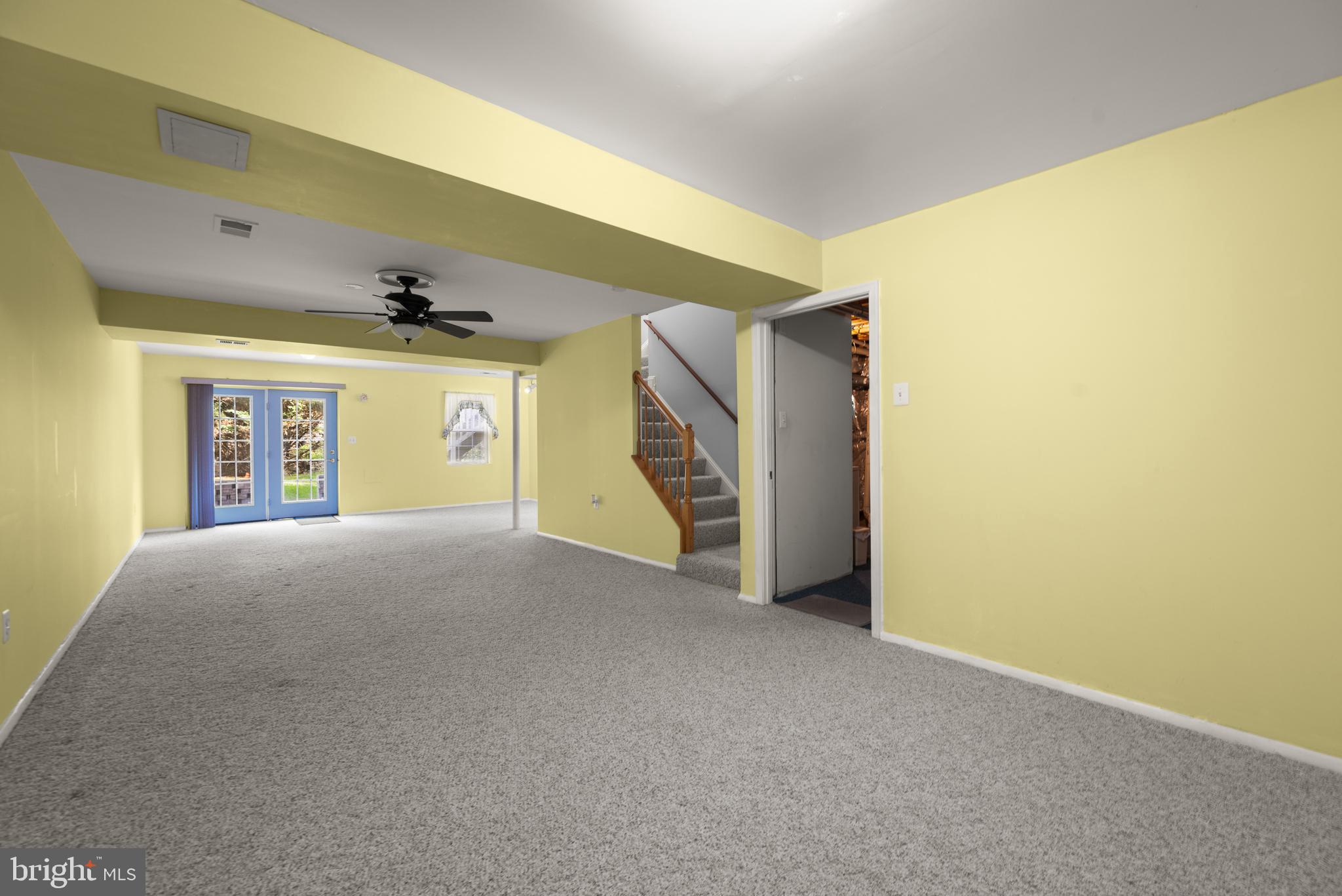 HOLLIFIELD ESTATES - Residential