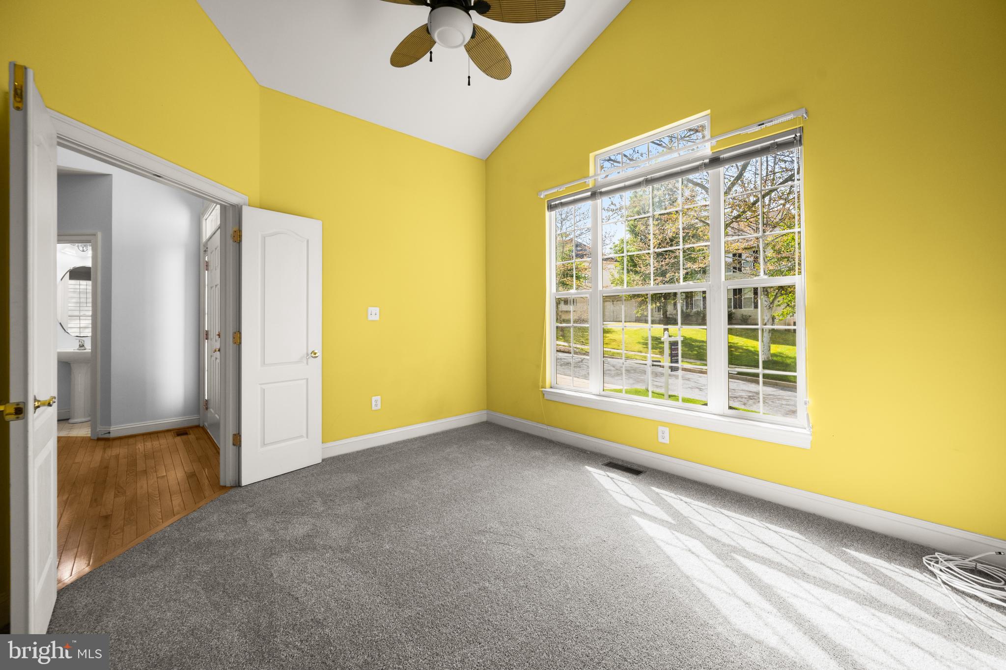 HOLLIFIELD ESTATES - Residential