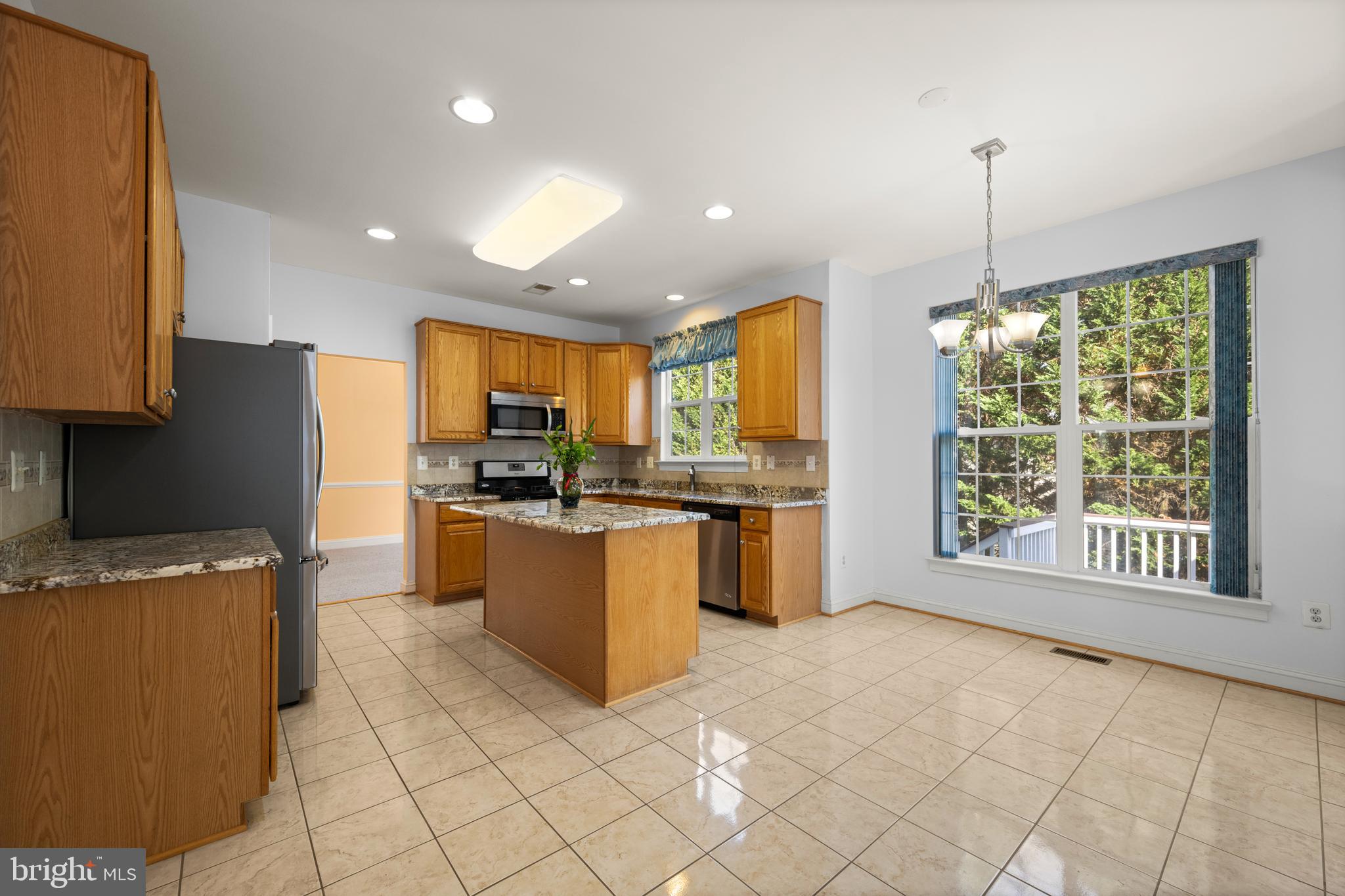 HOLLIFIELD ESTATES - Residential