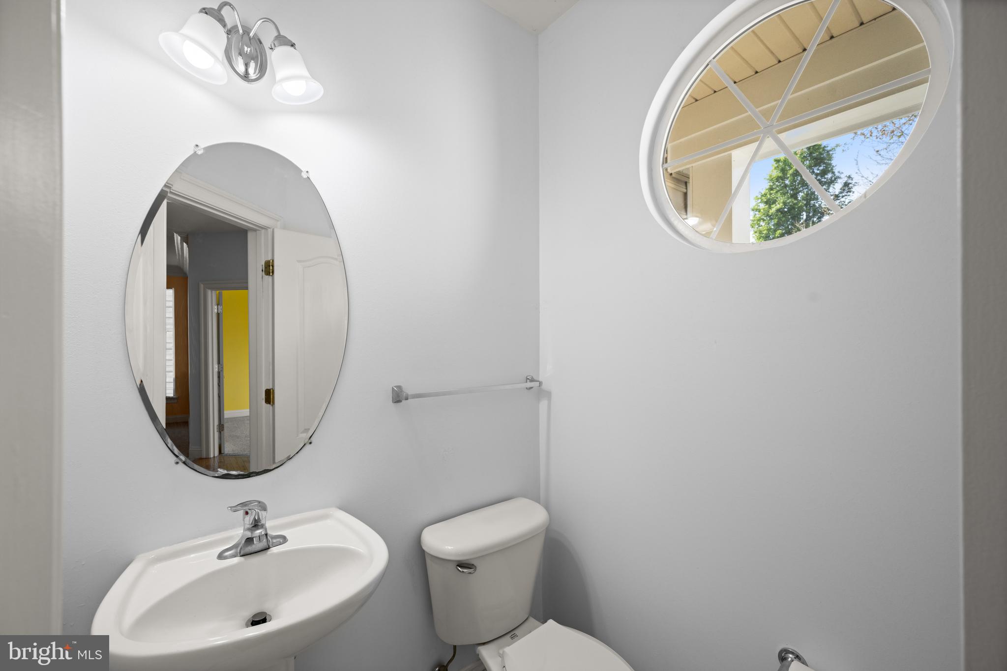 HOLLIFIELD ESTATES - Residential