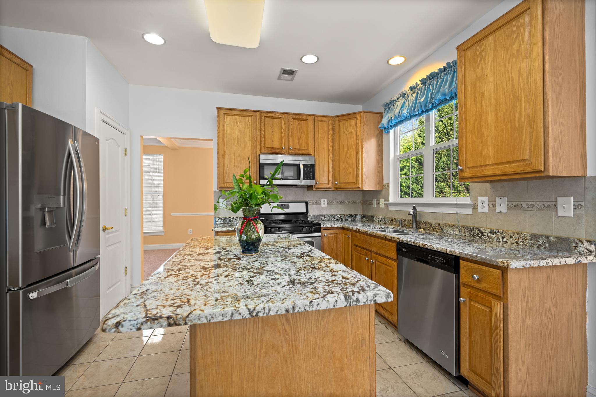 HOLLIFIELD ESTATES - Residential