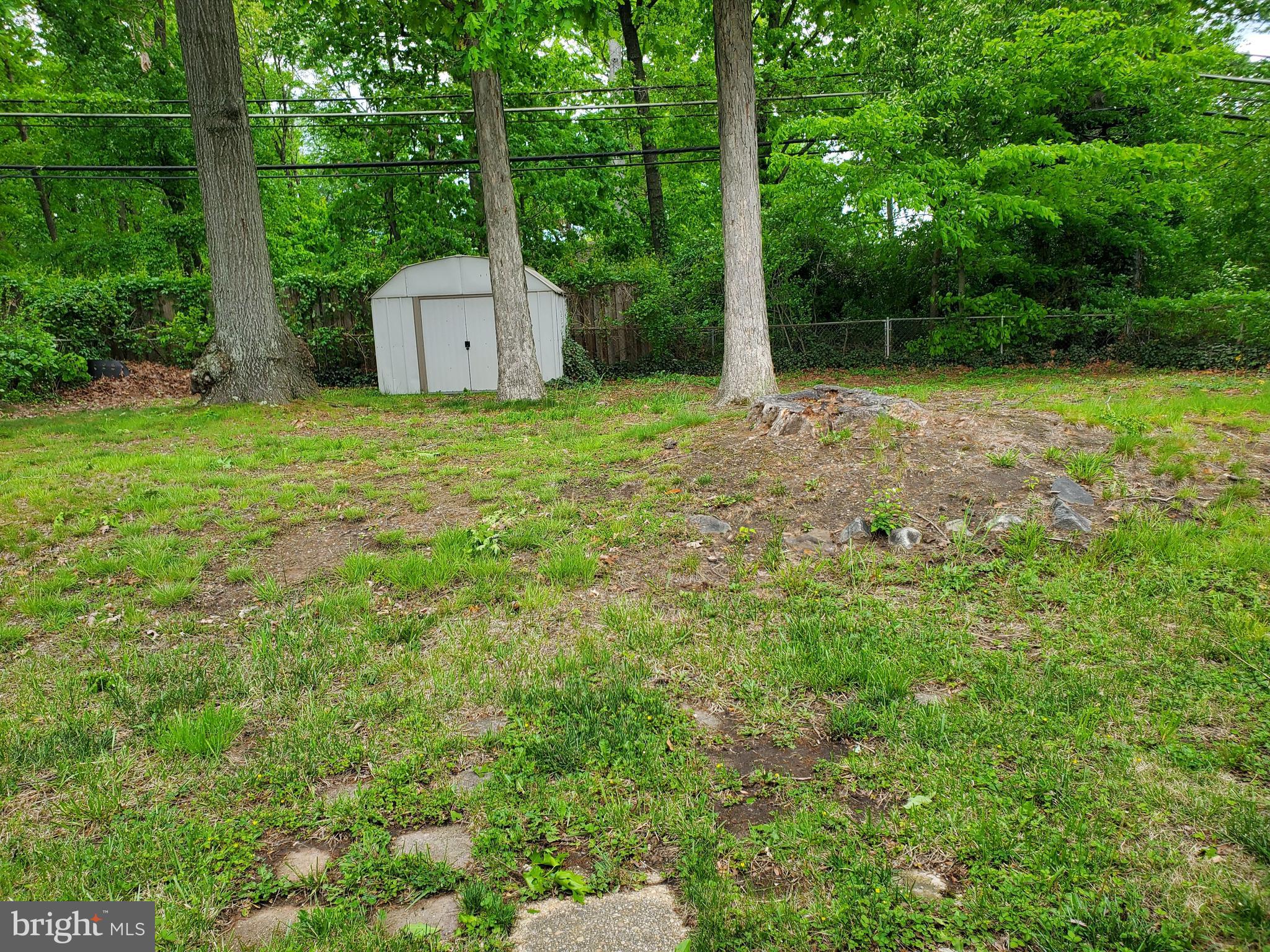 SNOWDEN OAKS - Residential Lease